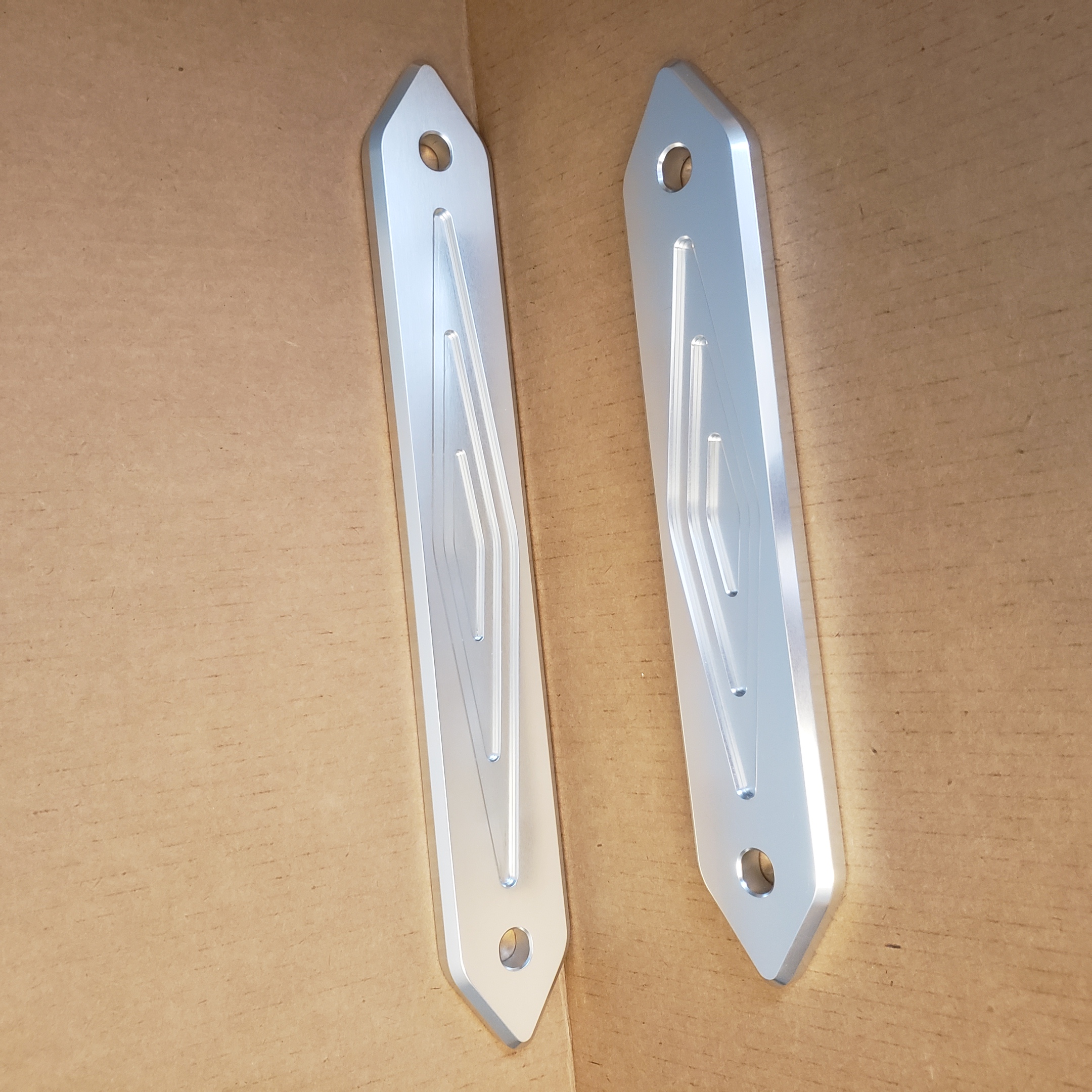 Transom Bracket Single Diamond