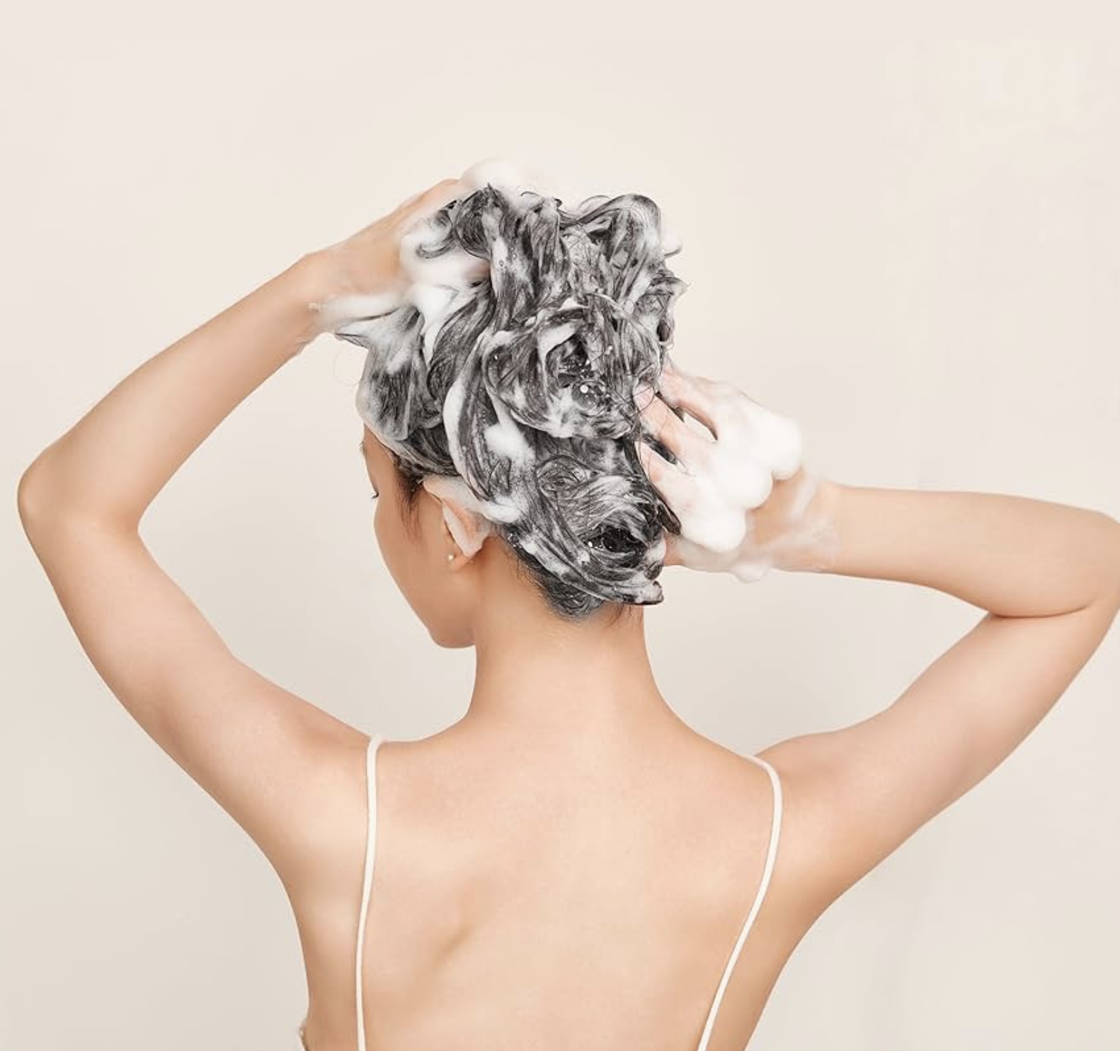 Shampooing énergisant à faible teneur en sulfates Semi Di Lino
