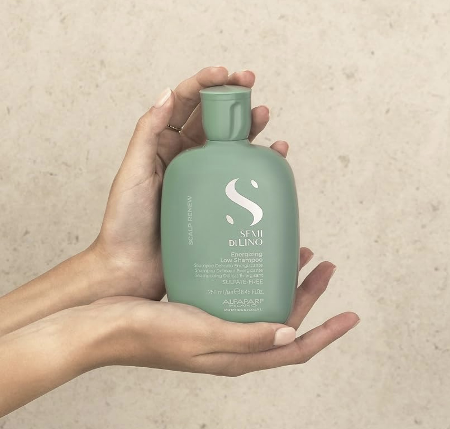 Shampooing énergisant à faible teneur en sulfates Semi Di Lino