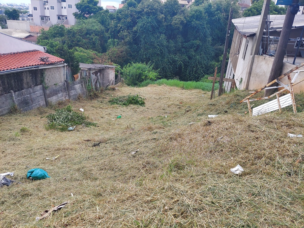 Terreno Amplo no Uberaba a 400m da Salgado Filho – Ideal para Construção de 3 Sobrados amplos