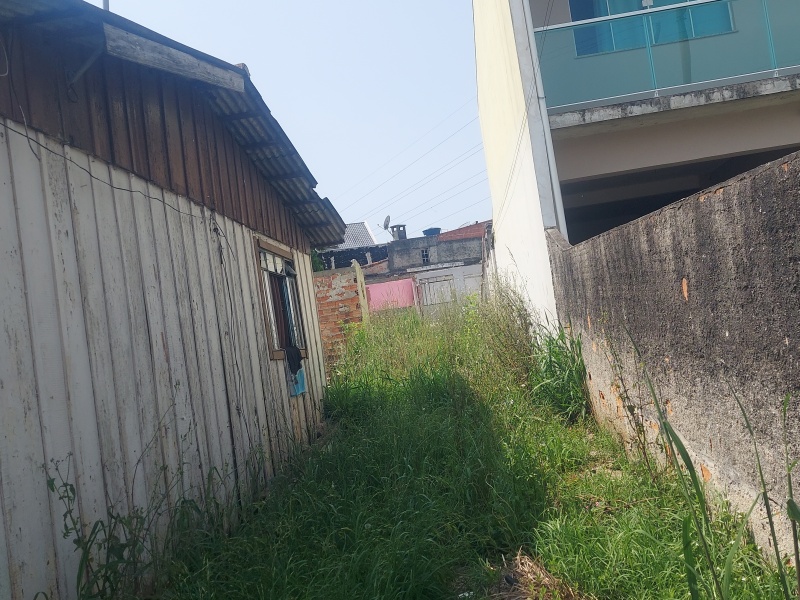 Terreno de 390,50 m² no Pinheirinho, Curitiba | Ideal para 3 Sobrados ou Apartamentos | ZR-3 