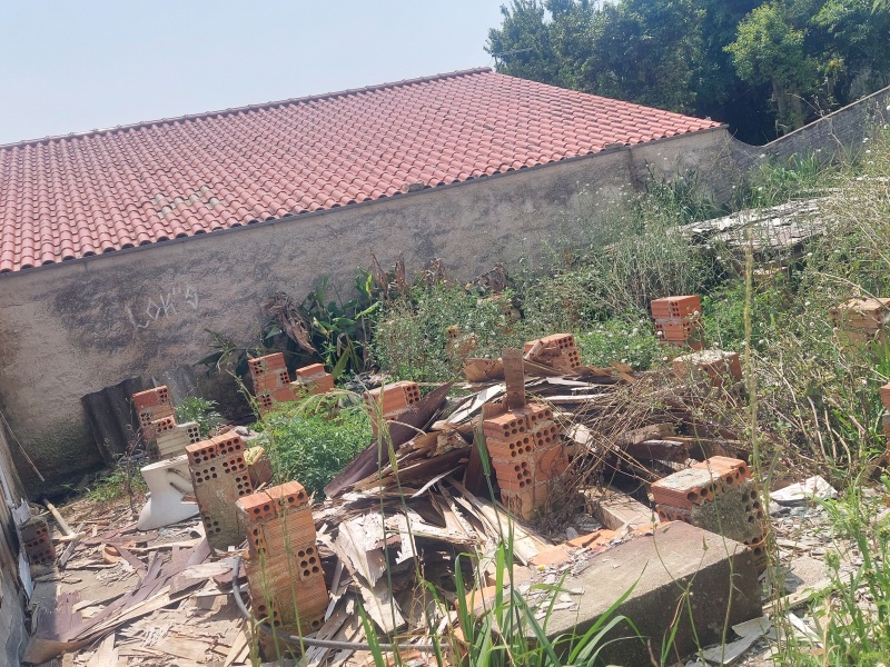 Terreno de 390,50 m² no Pinheirinho, Curitiba | Ideal para 3 Sobrados ou Apartamentos | ZR-3 