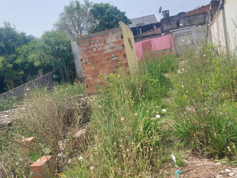 Terreno de 390,50 m² no Pinheirinho, Curitiba | Ideal para 3 Sobrados ou Apartamentos | ZR-3 