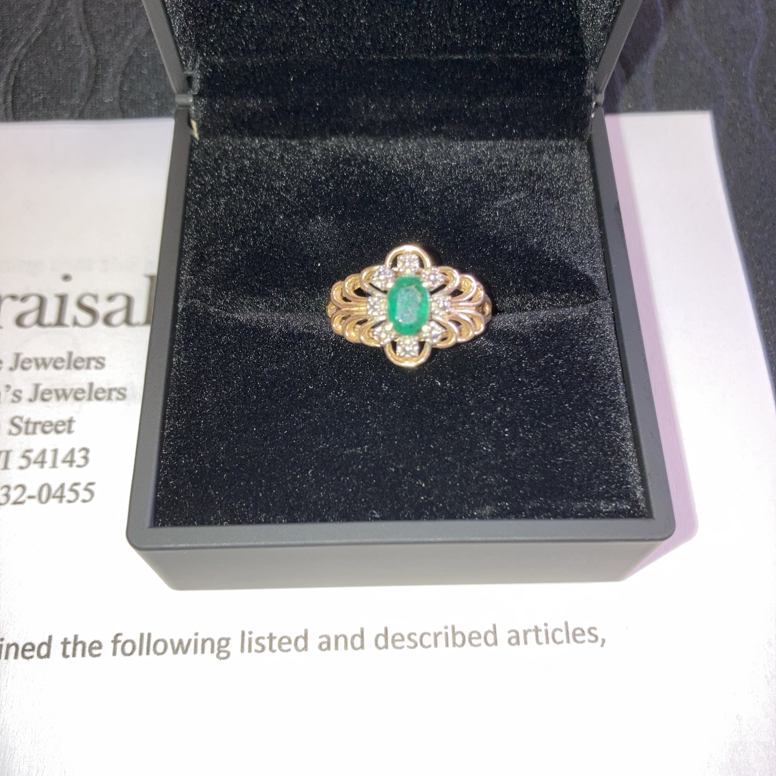 14k Yellow Gold Emeral ladies Fashion Ring 