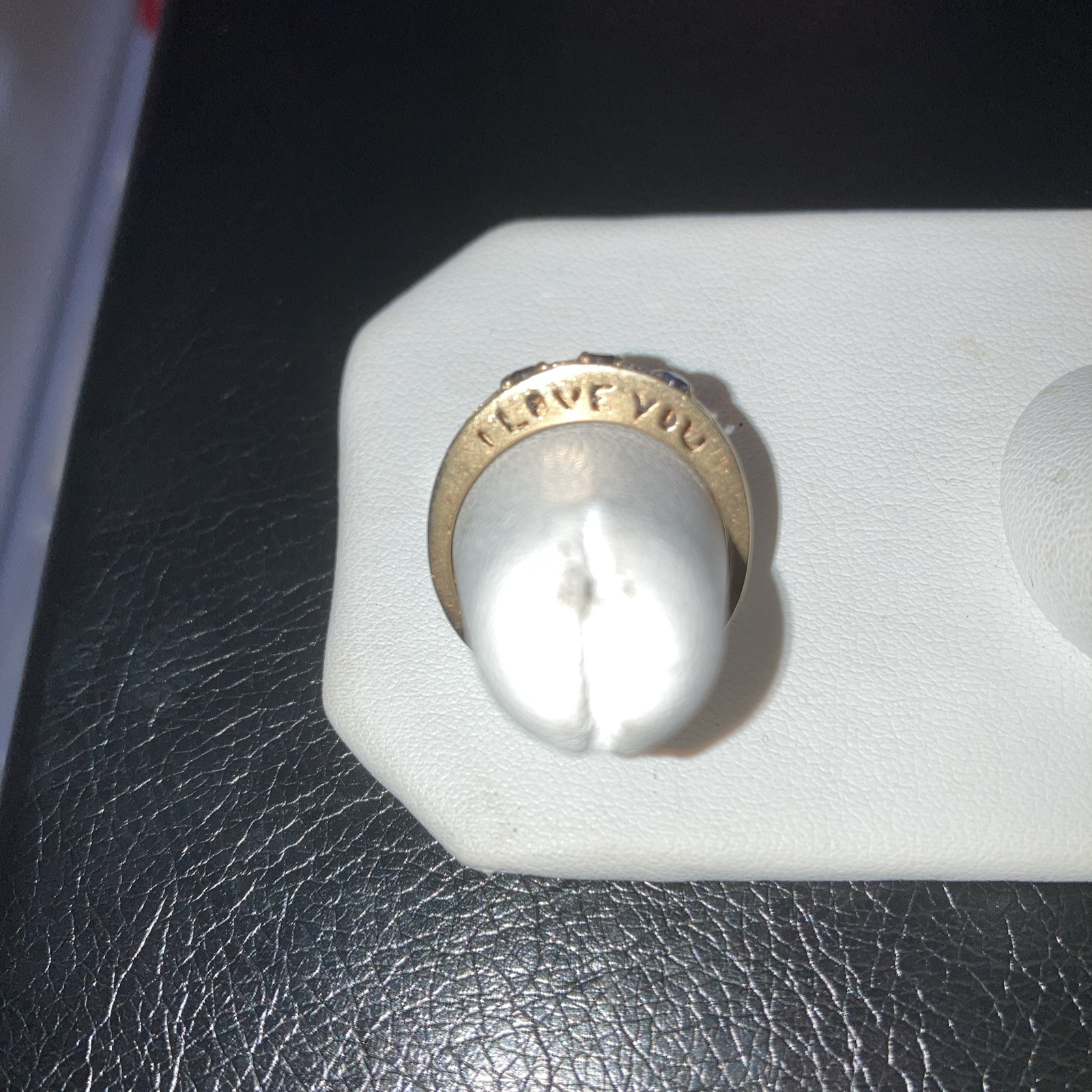 10k Ladies Gold Saphire and Diamond ring 