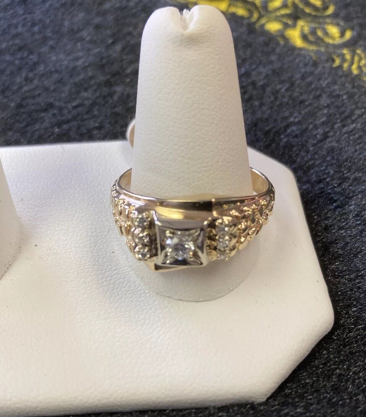 14k Gold W/ 7 Natural Diamonds Mens Ring 