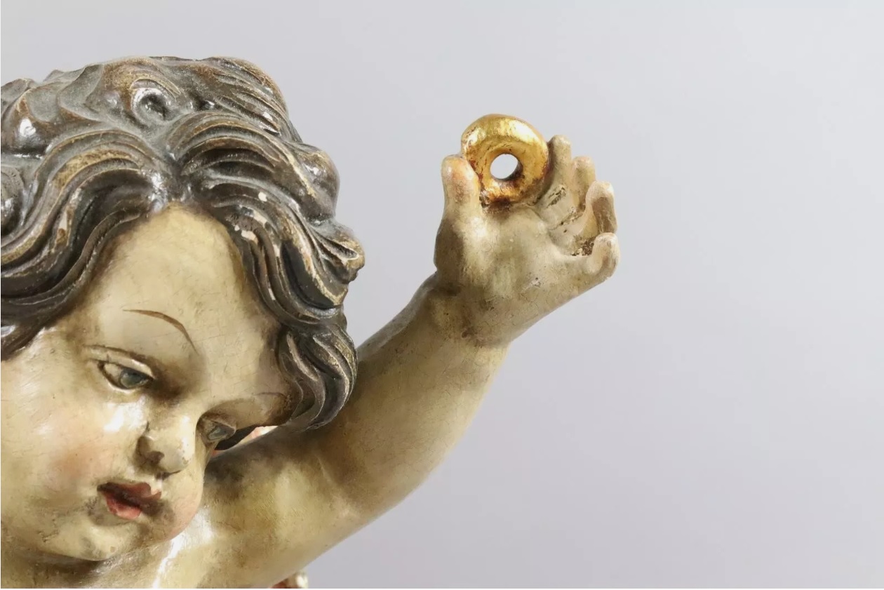 Figura de querubín en madera tallada y policromado (¡VENDIDO!)