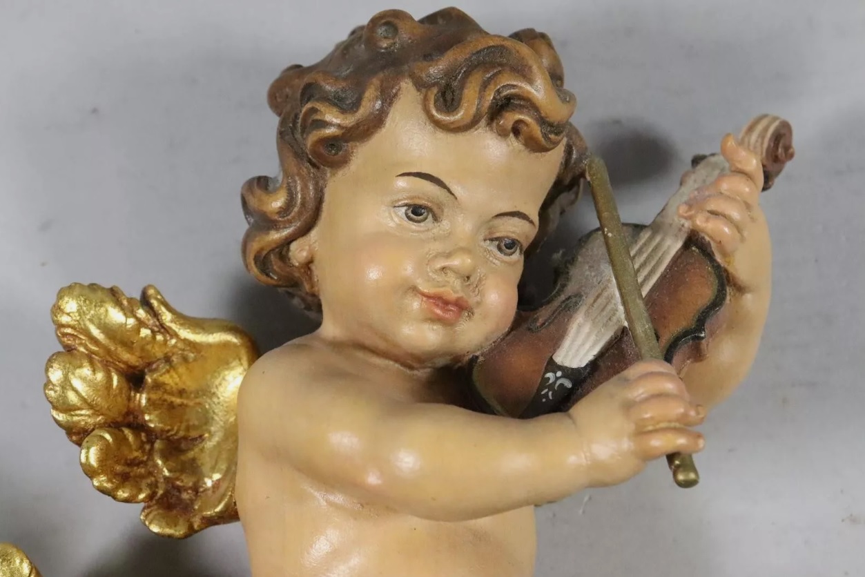 Par de figuras de ángeles en madera tallada (¡VENDIDOS!)