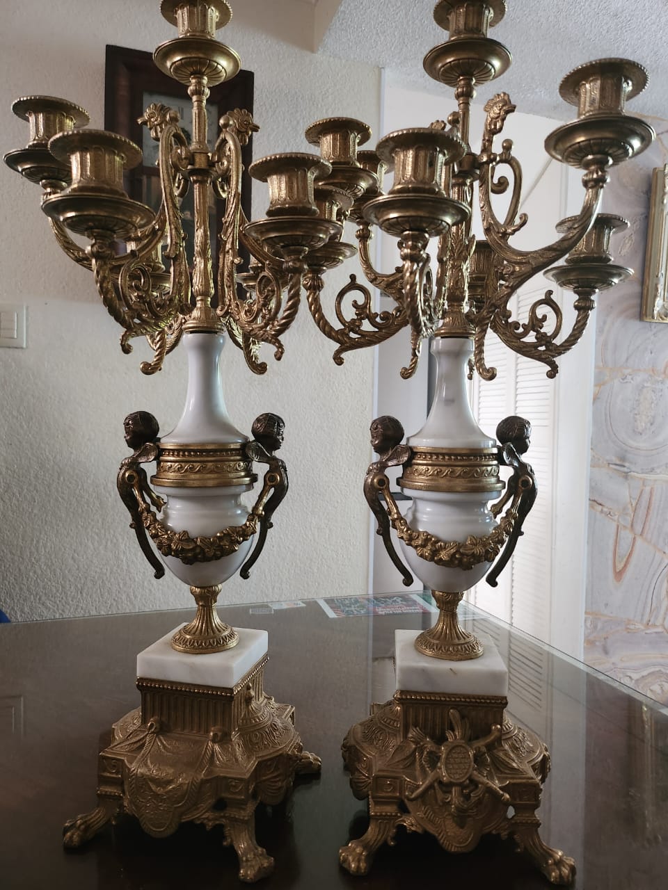Antiguos Candelabros Imperial de metal dorado y mármol blanco