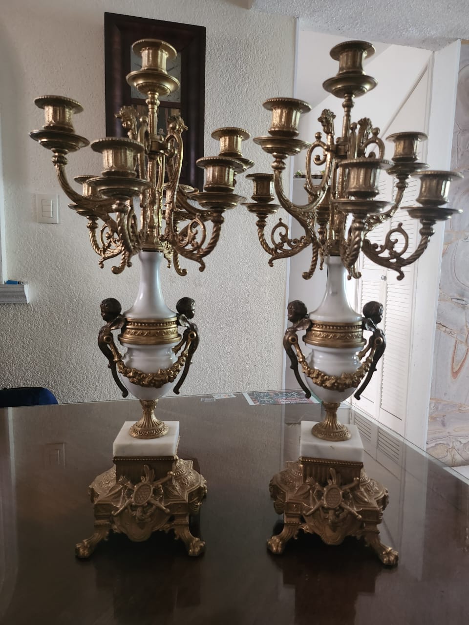 Antiguos Candelabros Imperial de metal dorado y mármol blanco