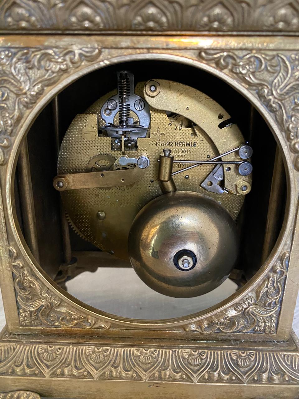 Antiguo Reloj Imperial en caja de latón solido.