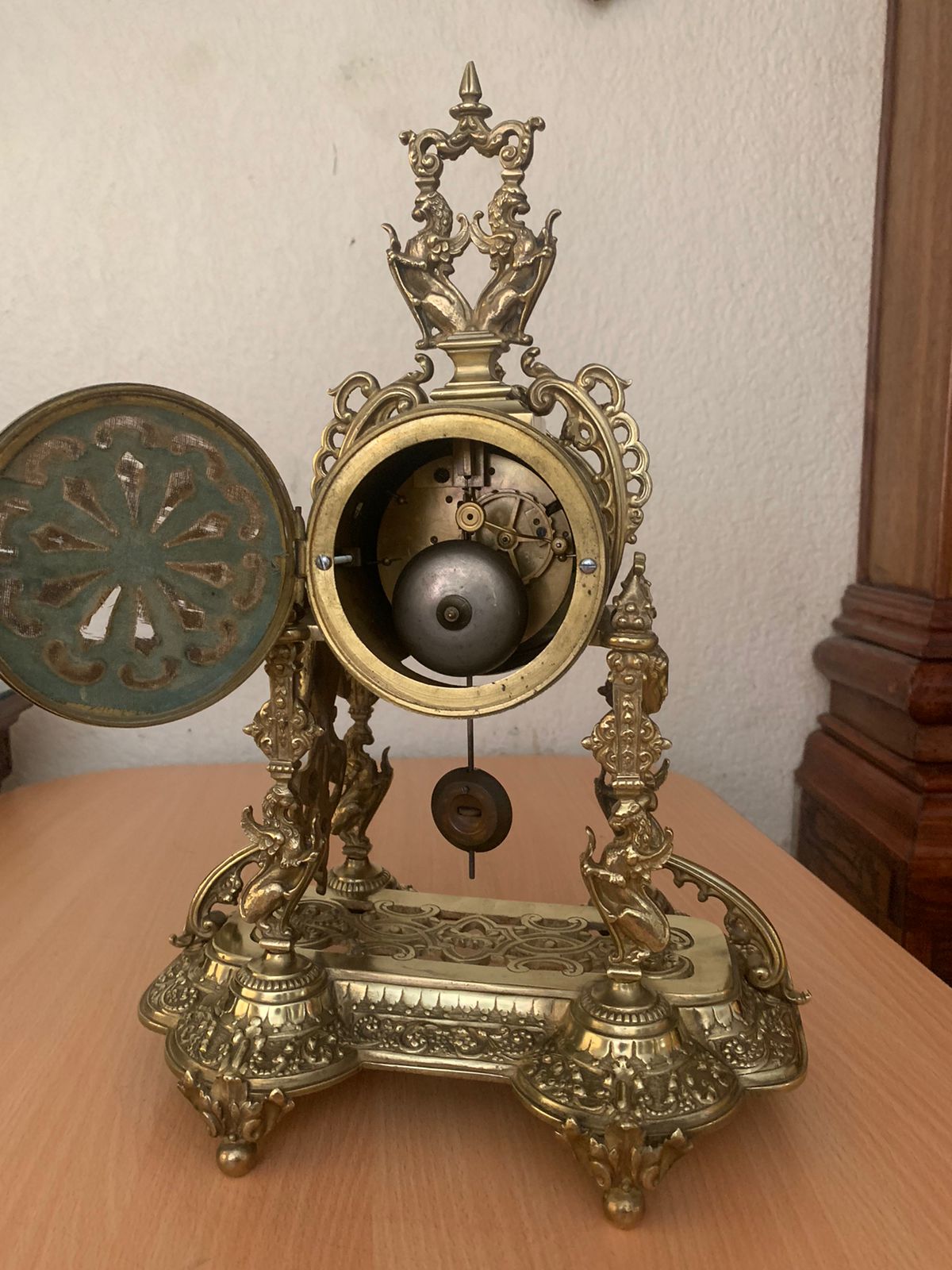 Antiguo Reloj Imperial de bronce tipo pórtico