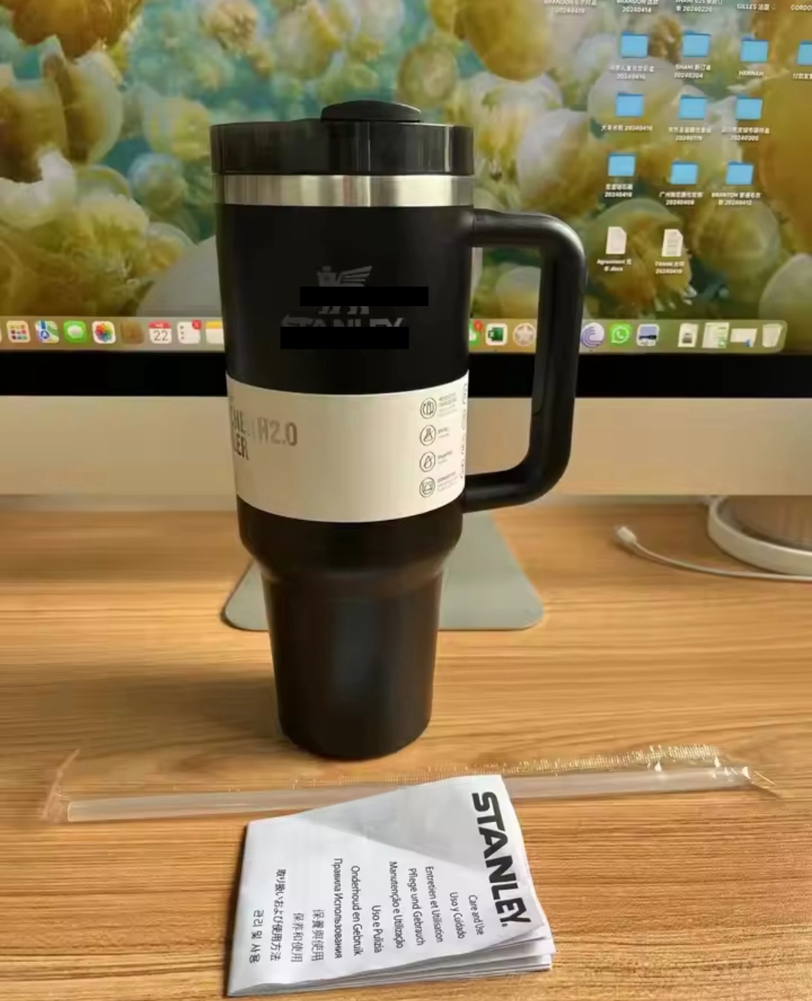 Insulated Travel Mug Keeps beverages hot or cold for hours