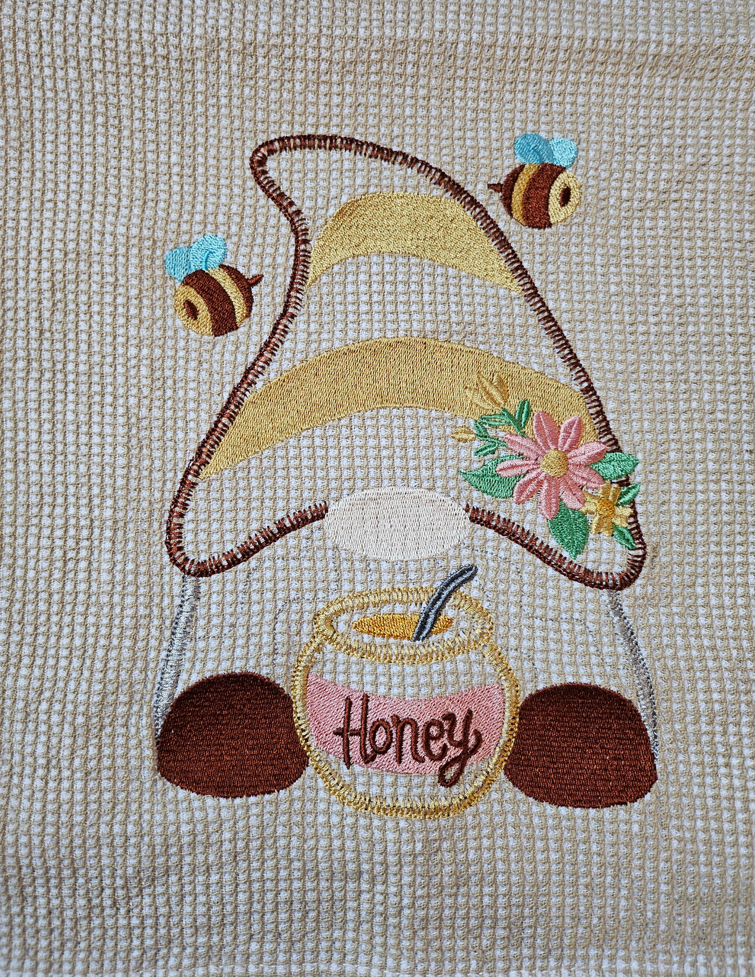 Gnome Honeybee’s with Flowers