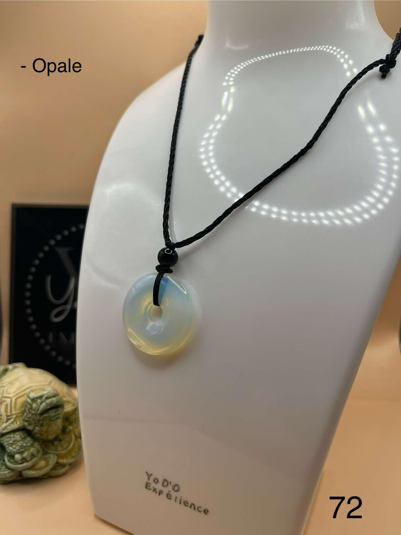 Collier avec pendentif en opale (72)