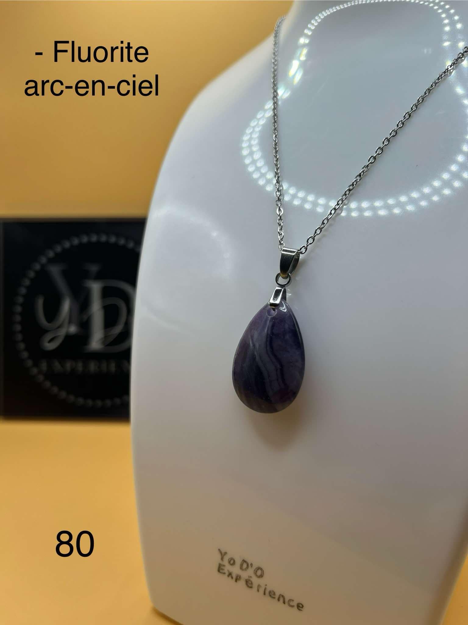 Collier avec pendentif en fluorite arc-en-ciel (80)
