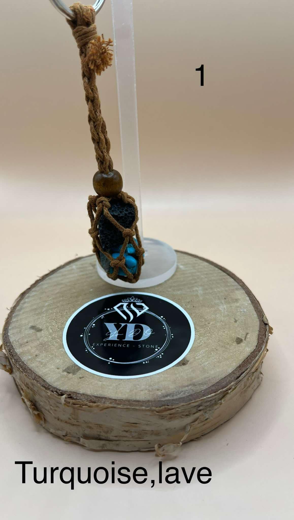 Pendentif pour chien en turquoise et lave (1)