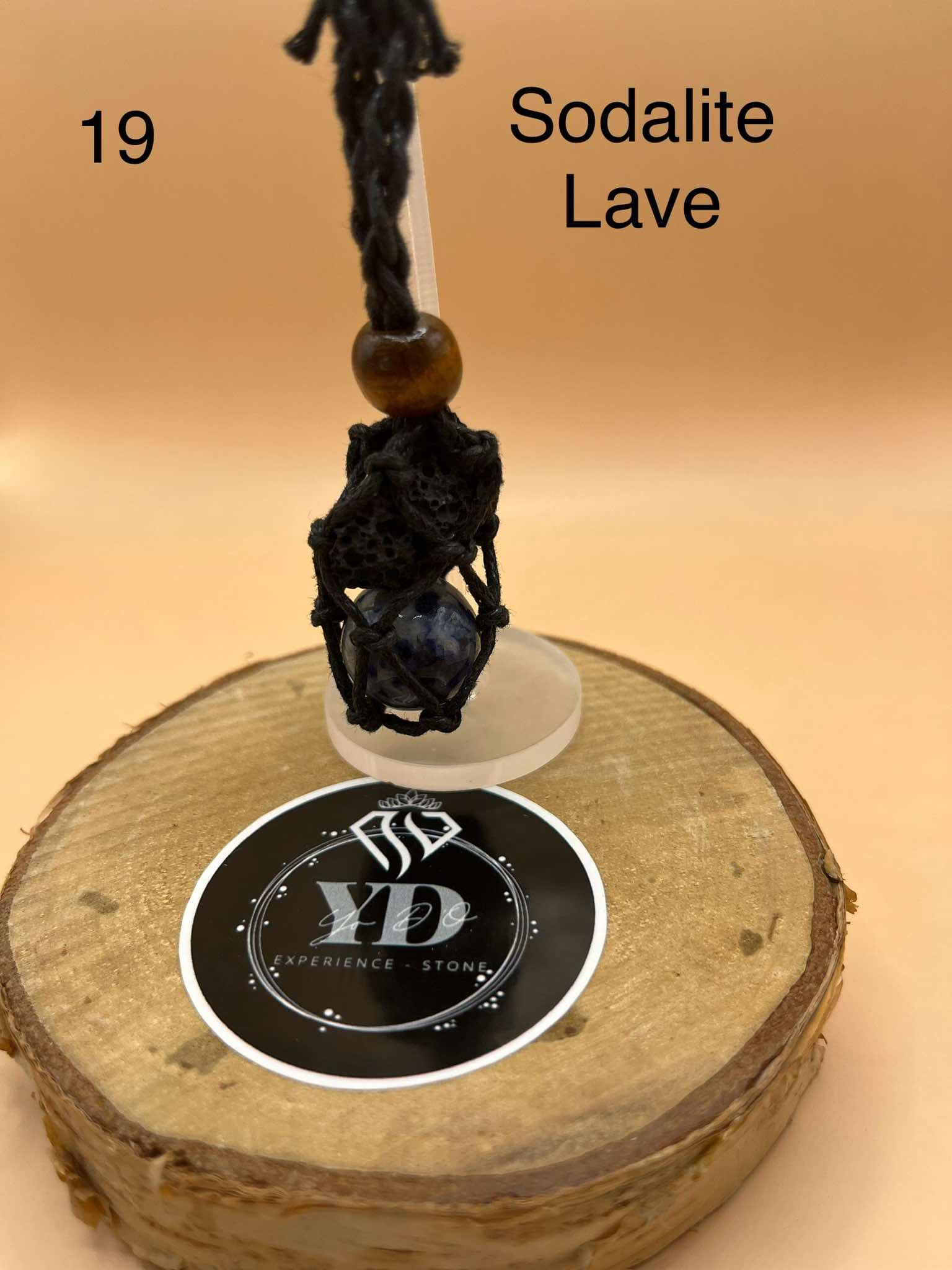 Pendentif pour chien en sodalite et lave (19)