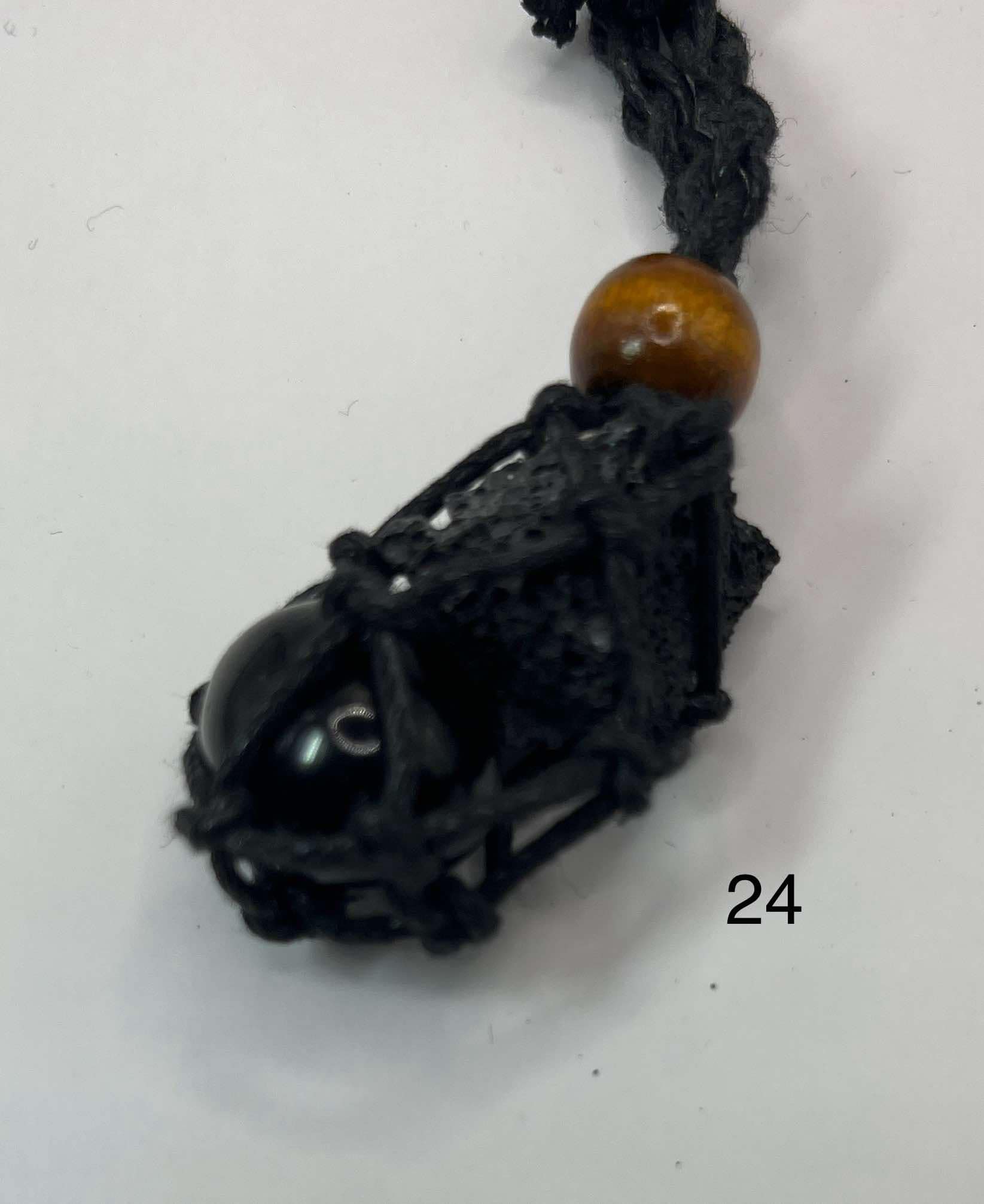 Pendentif pour chien en obsidienne de lave (24)