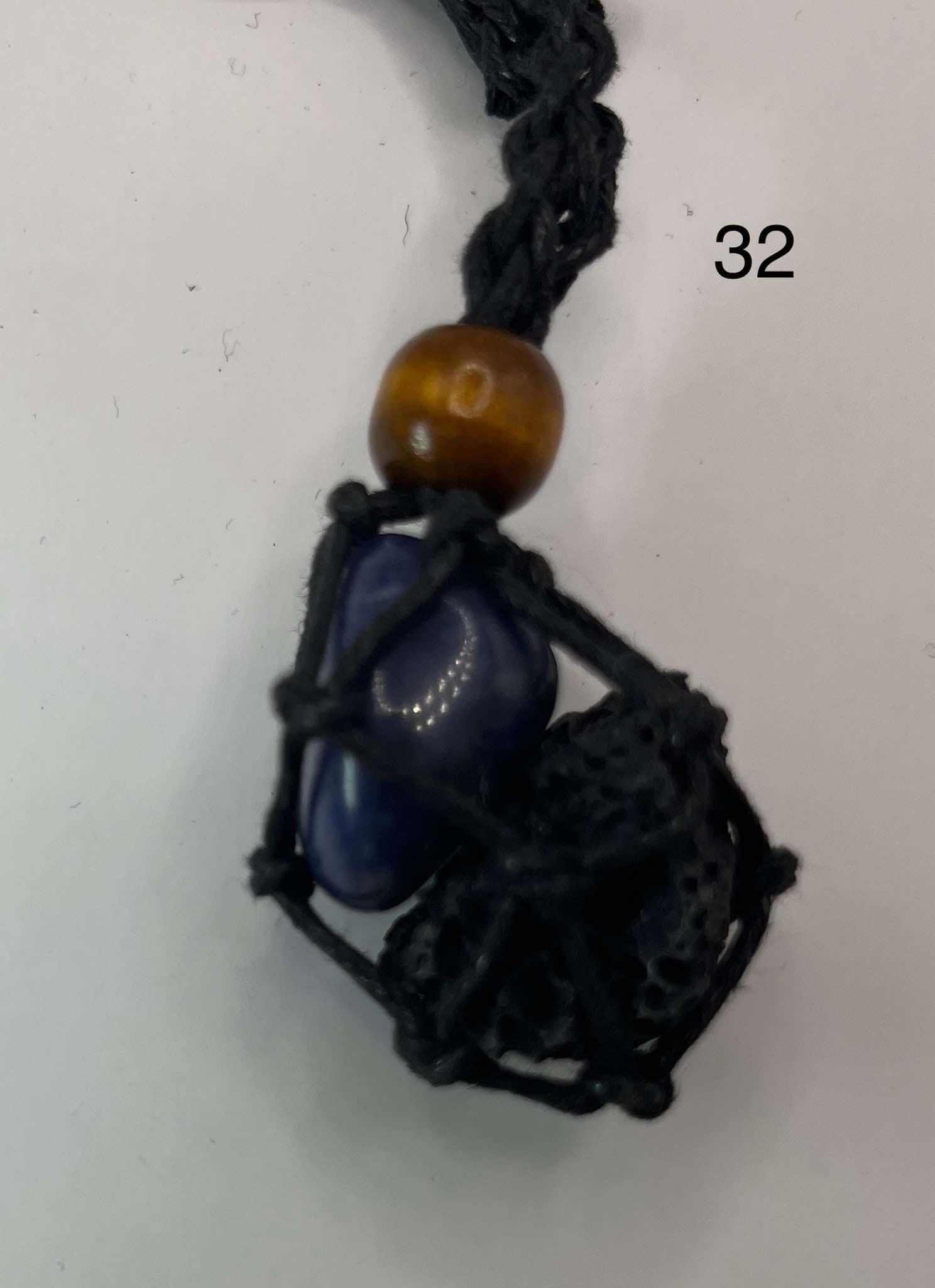 Pendentif pour chien en Lapis Lazuli et lave (32)