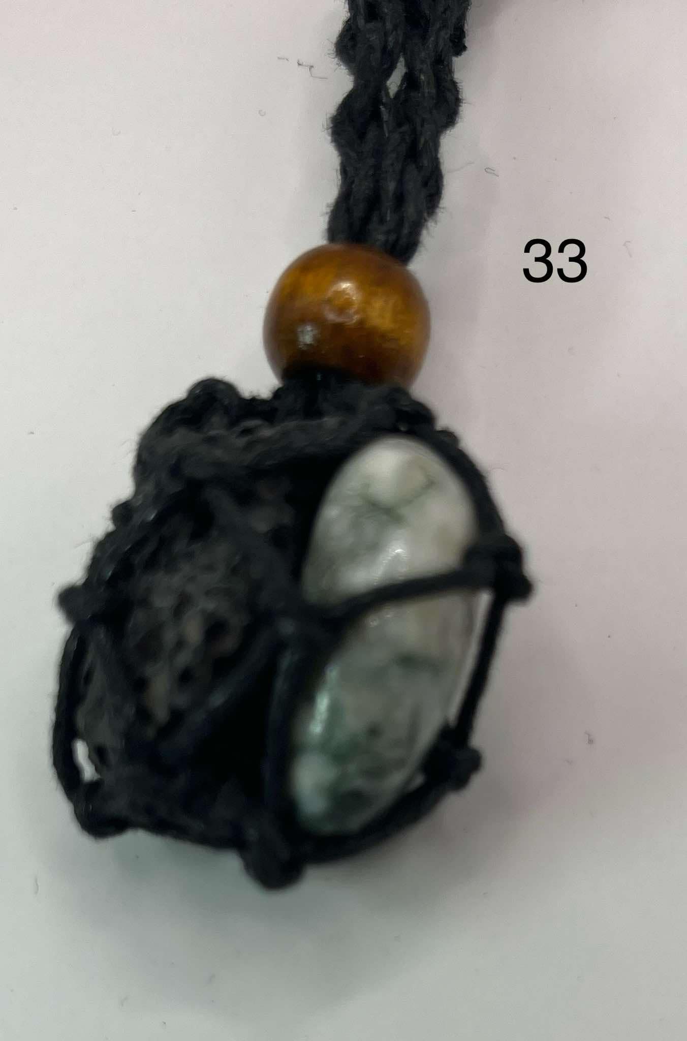 Pendentif en agate et lave (33)