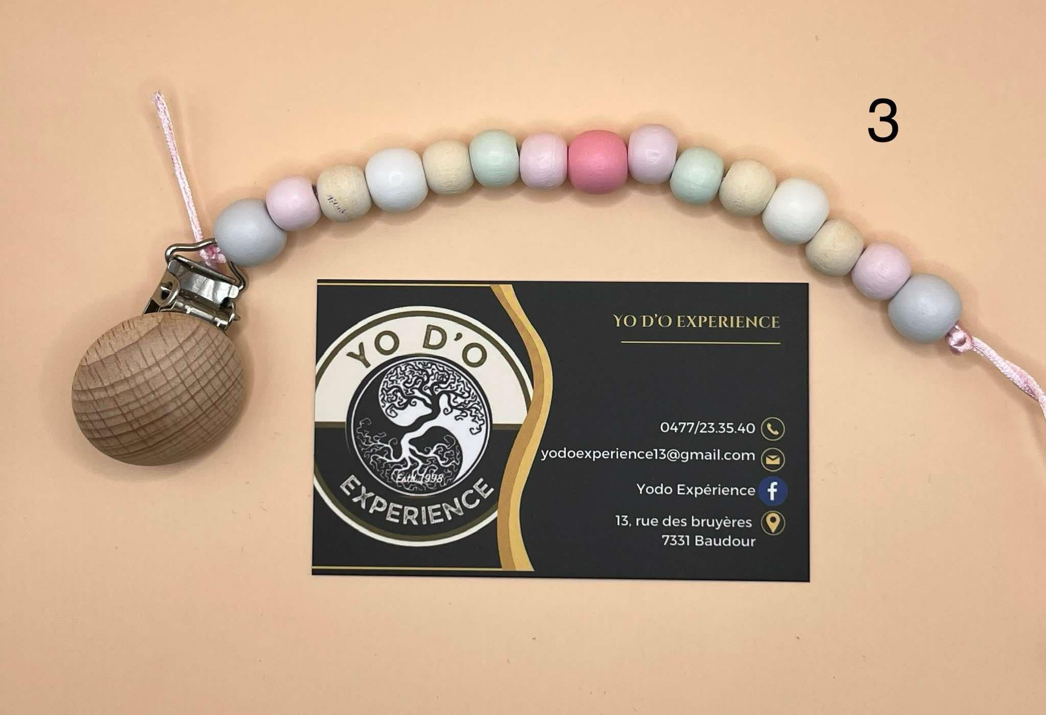 ATTACHE TÉTINE GROSSES PERLES BOIS (3)