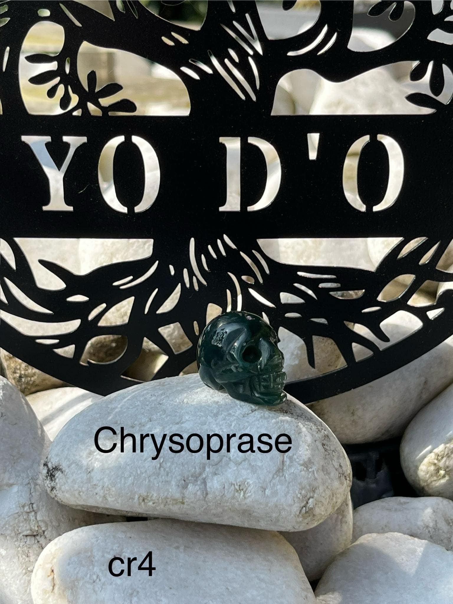 crâne en Pierre de chrysoprase (cr4)