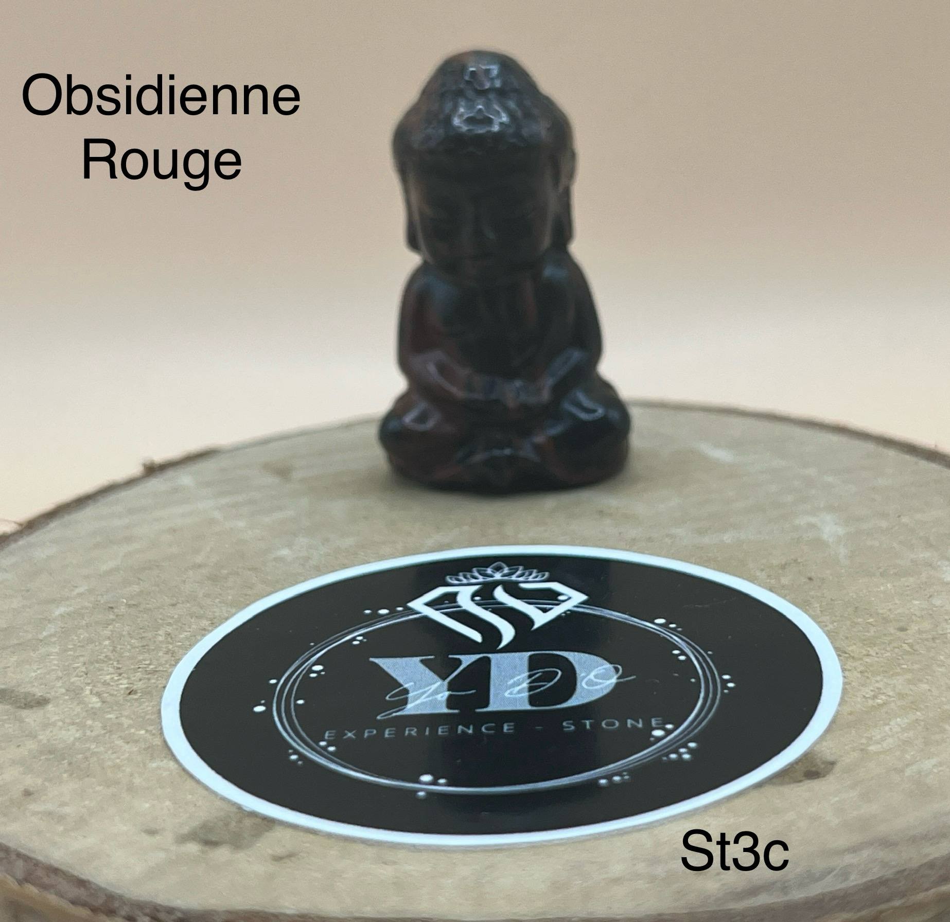 Petit Bouddha en Obsidienne rouge (st3c)