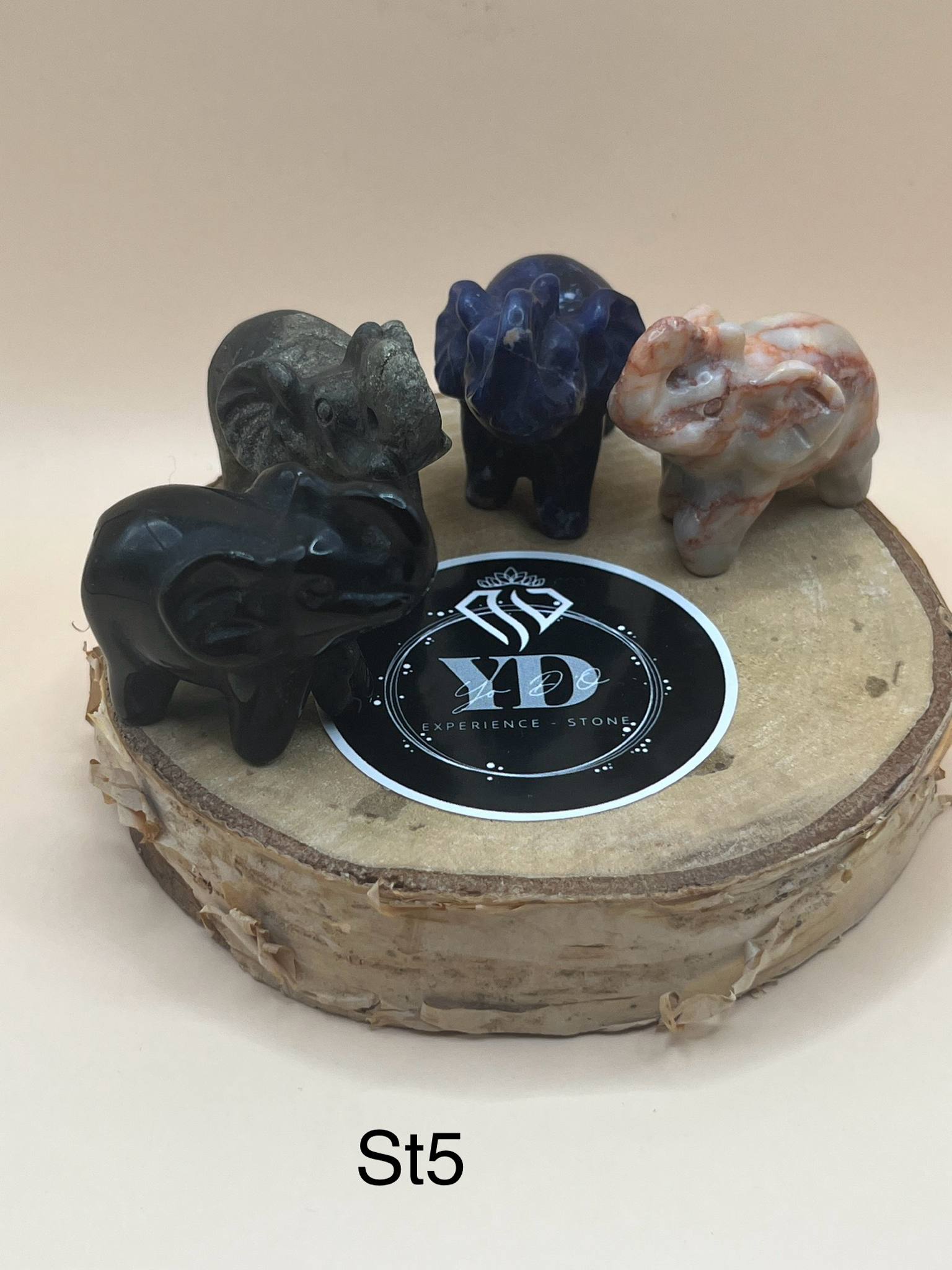 Figurines d'éléphants en pierre (prix à l'unité) (sp5)