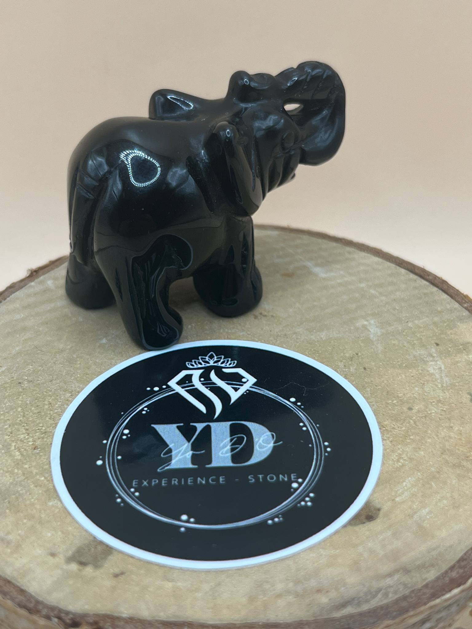 Éléphant en obsidienne (st6)