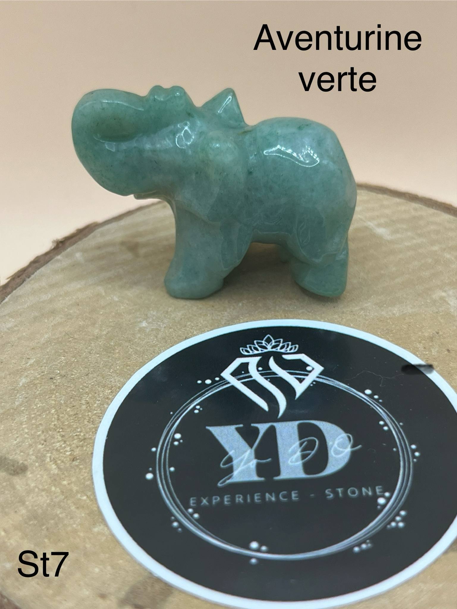 Éléphant en Aventurine verte (st7)