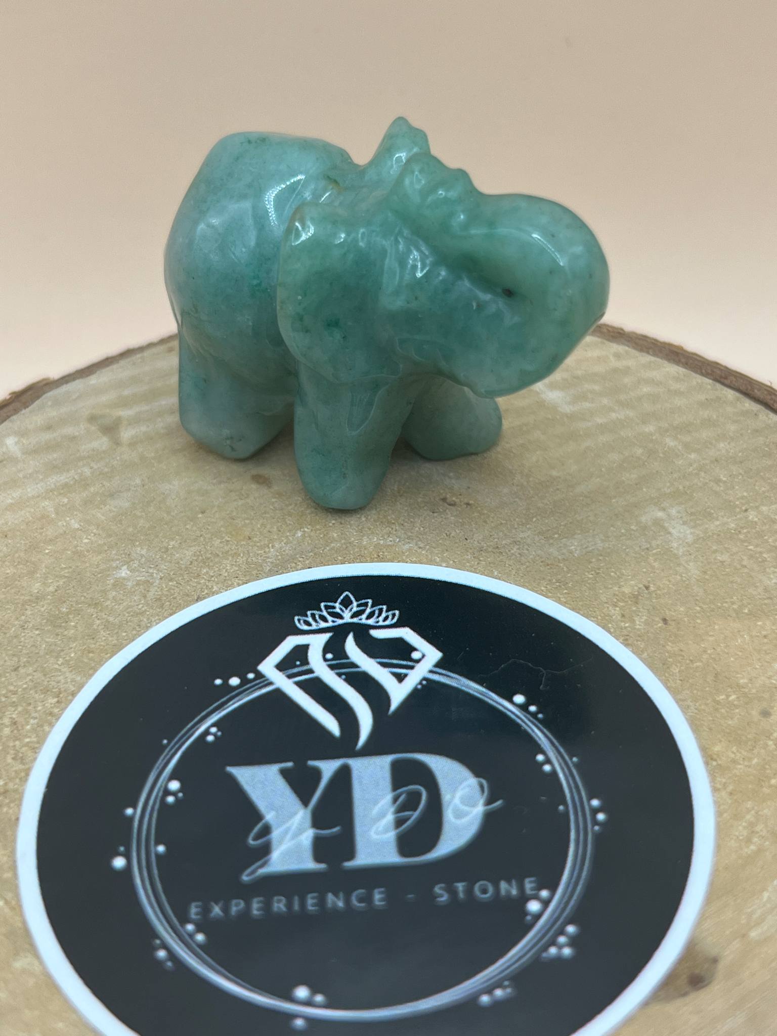 Éléphant en Aventurine verte (st7)