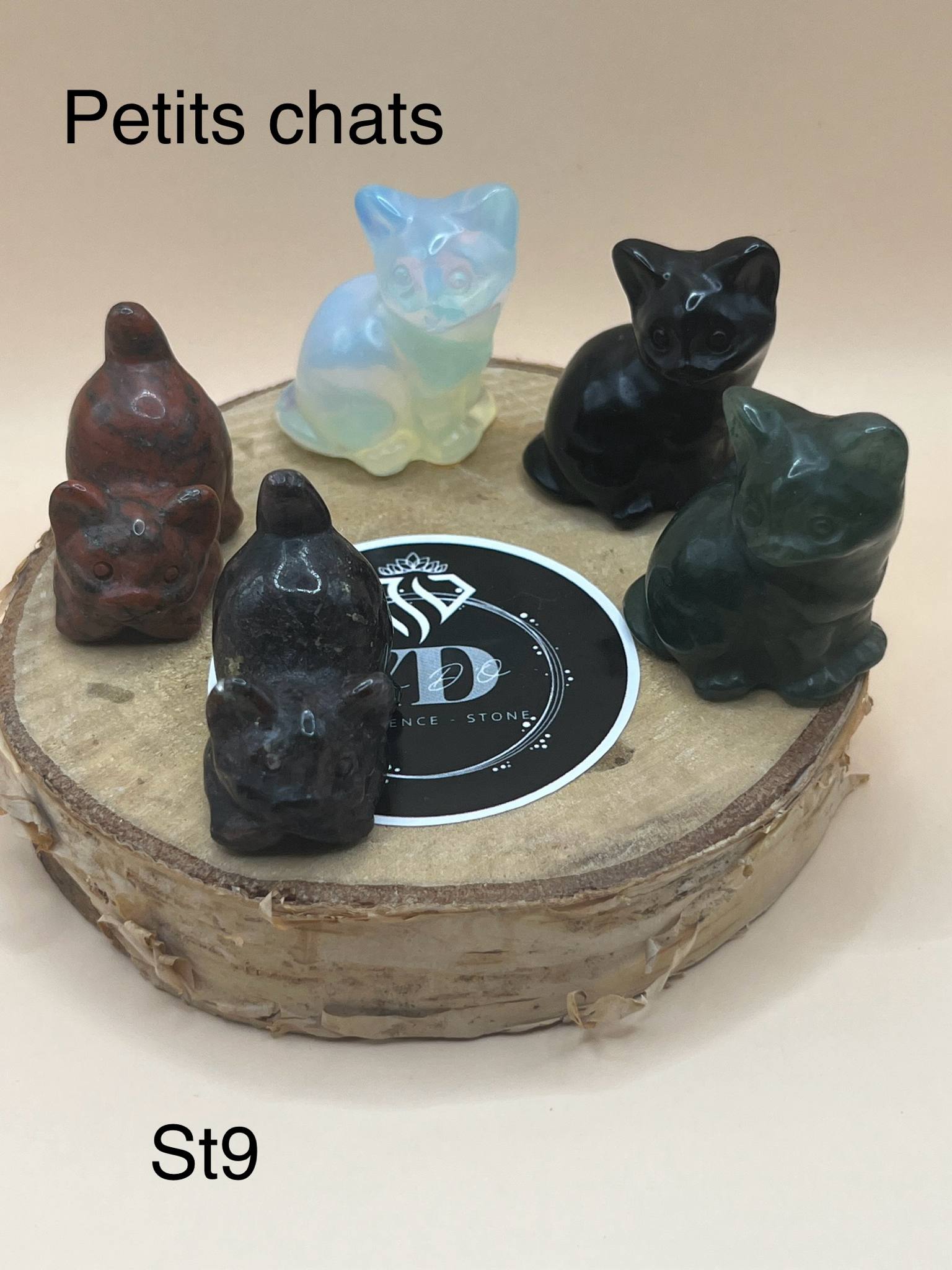 Figurines de chats