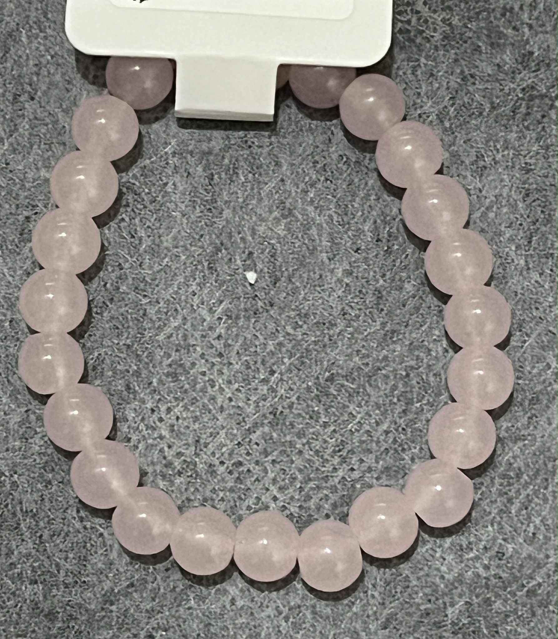 Bracelet en pierres naturelles (136)  Amour – Apaisement – Douceur – Guérison émotionnelle – Harmonie – Sérénité – Compassion – Confiance – Bien-être