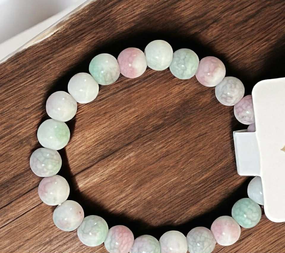 Bracelet agate teintée (93) Énergie – Protection – Vitalité – Équilibre émotionnel – Confiance – Sérénité – Créativité – Stabilité – Harmonie