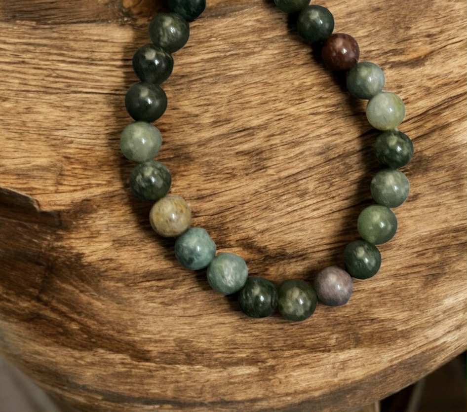 Bracelet en pierres naturelles (95) Énergie – Vitalité – Ancrage – Protection – Sérénité – Confiance – Équilibre émotionnel – Force intérieure – Créativité