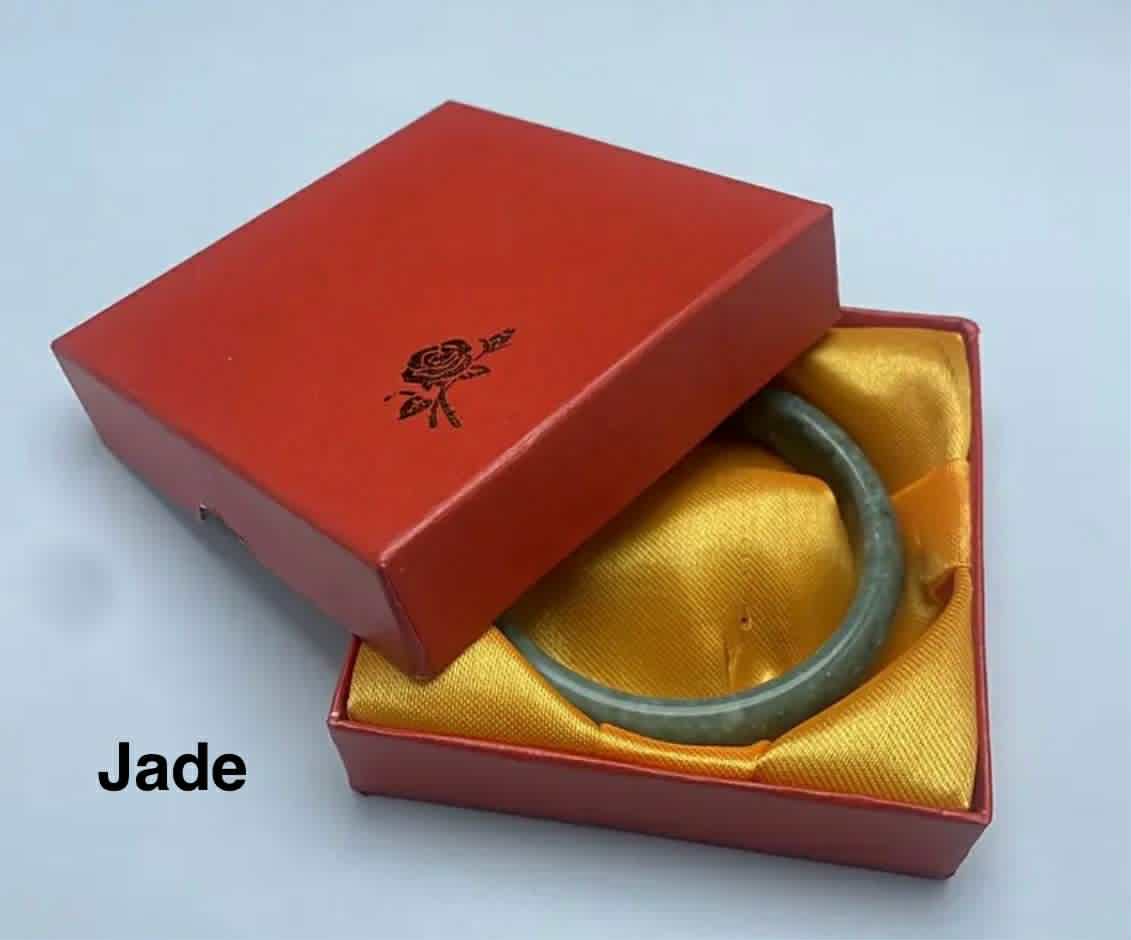 Bracelet en jade vert (Arg 13)