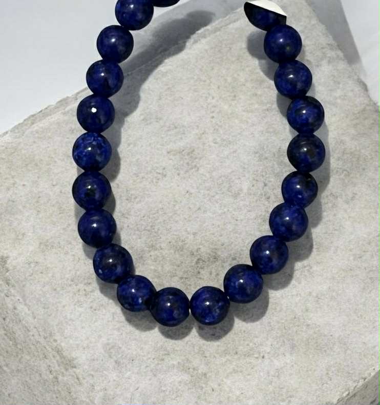 Bracelet en pierres naturelles (137) Communication – Intuition – Sagesse – Clarté mentale – Confiance – Vérité – Protection – Apaisement – Spiritualité