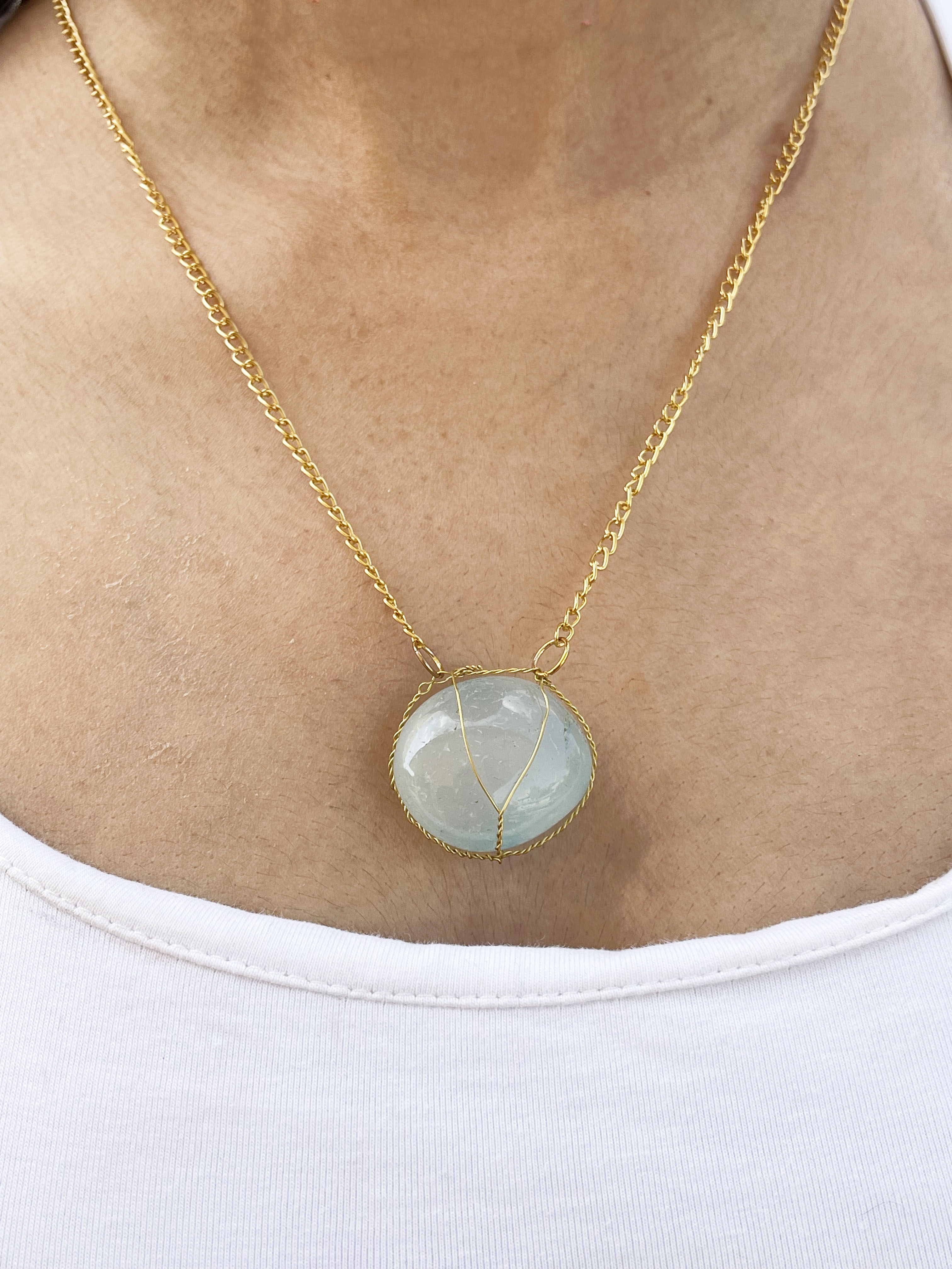 Gold Pendant Necklace