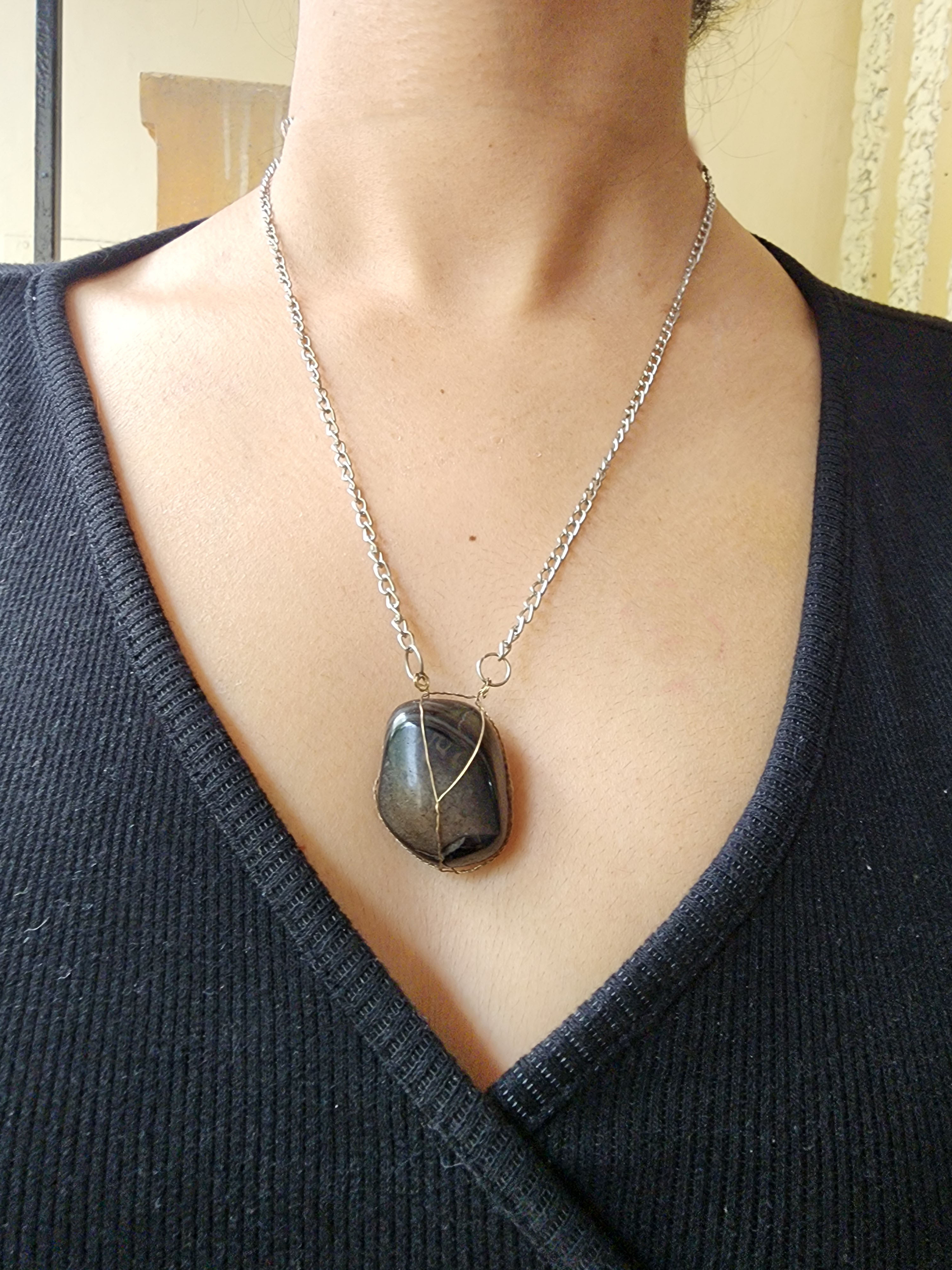 Elegant black stone silver pendant necklace