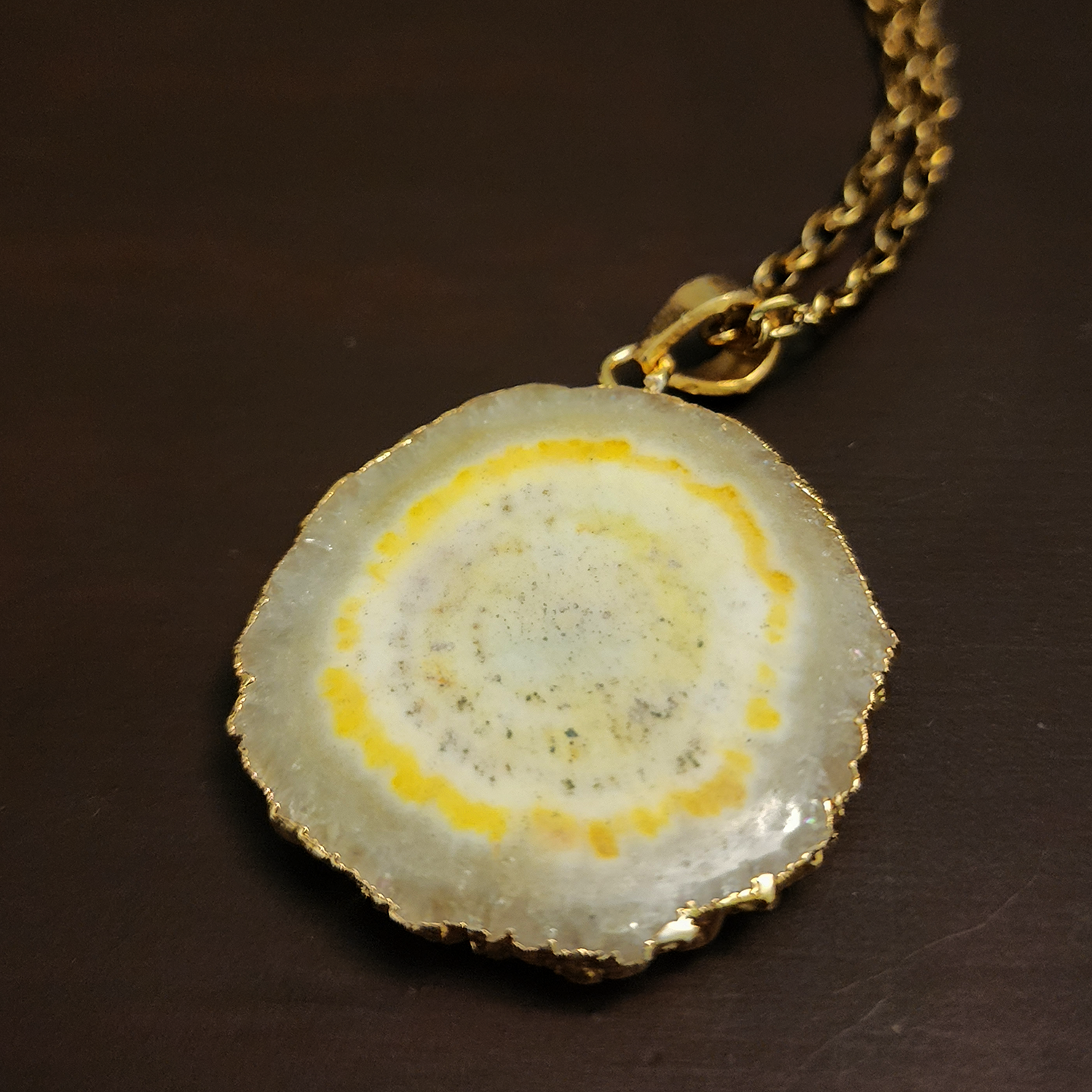Agate grey and yellow pendant necklace