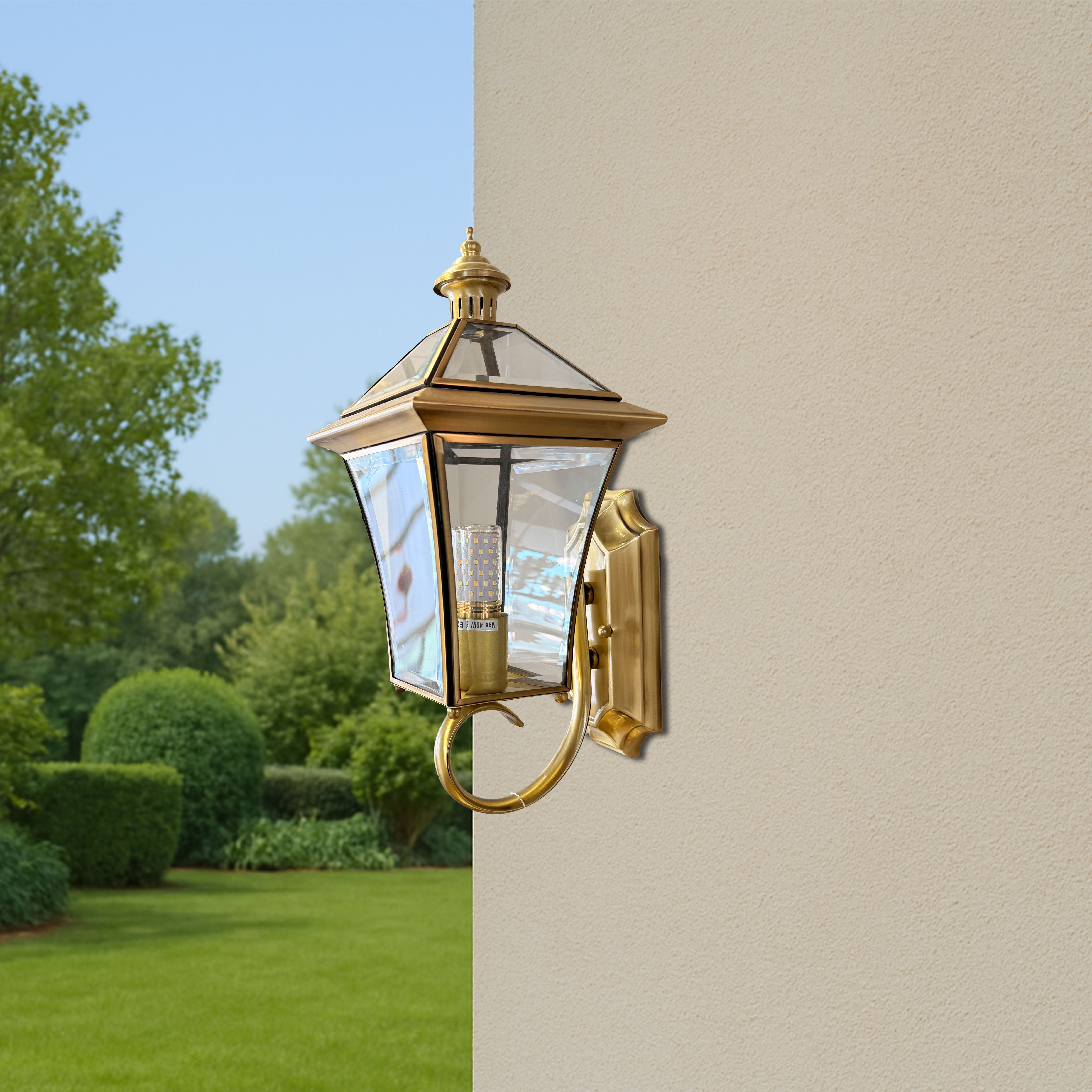 Outdoor Wall Lantern