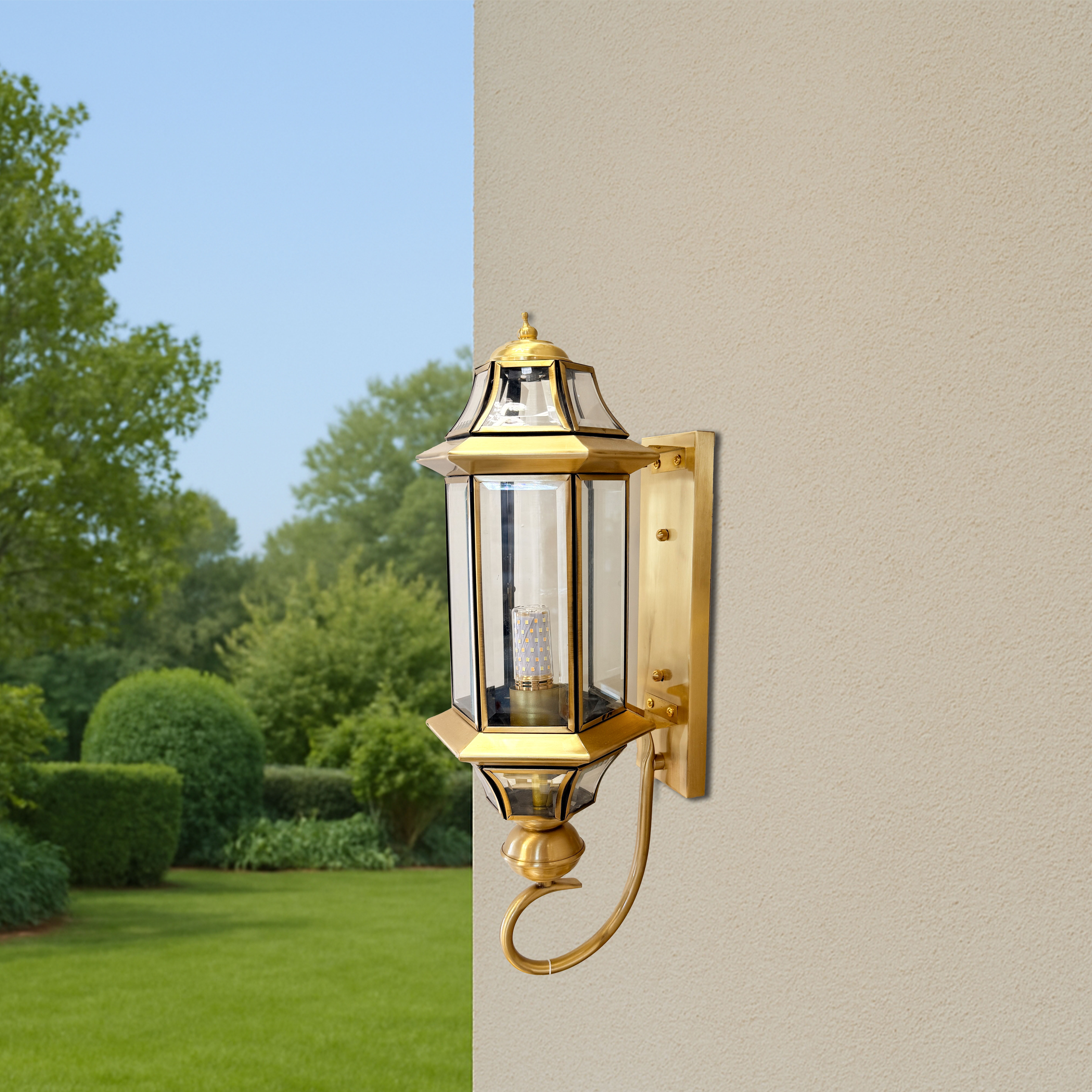 Outdoor Wall Lantern