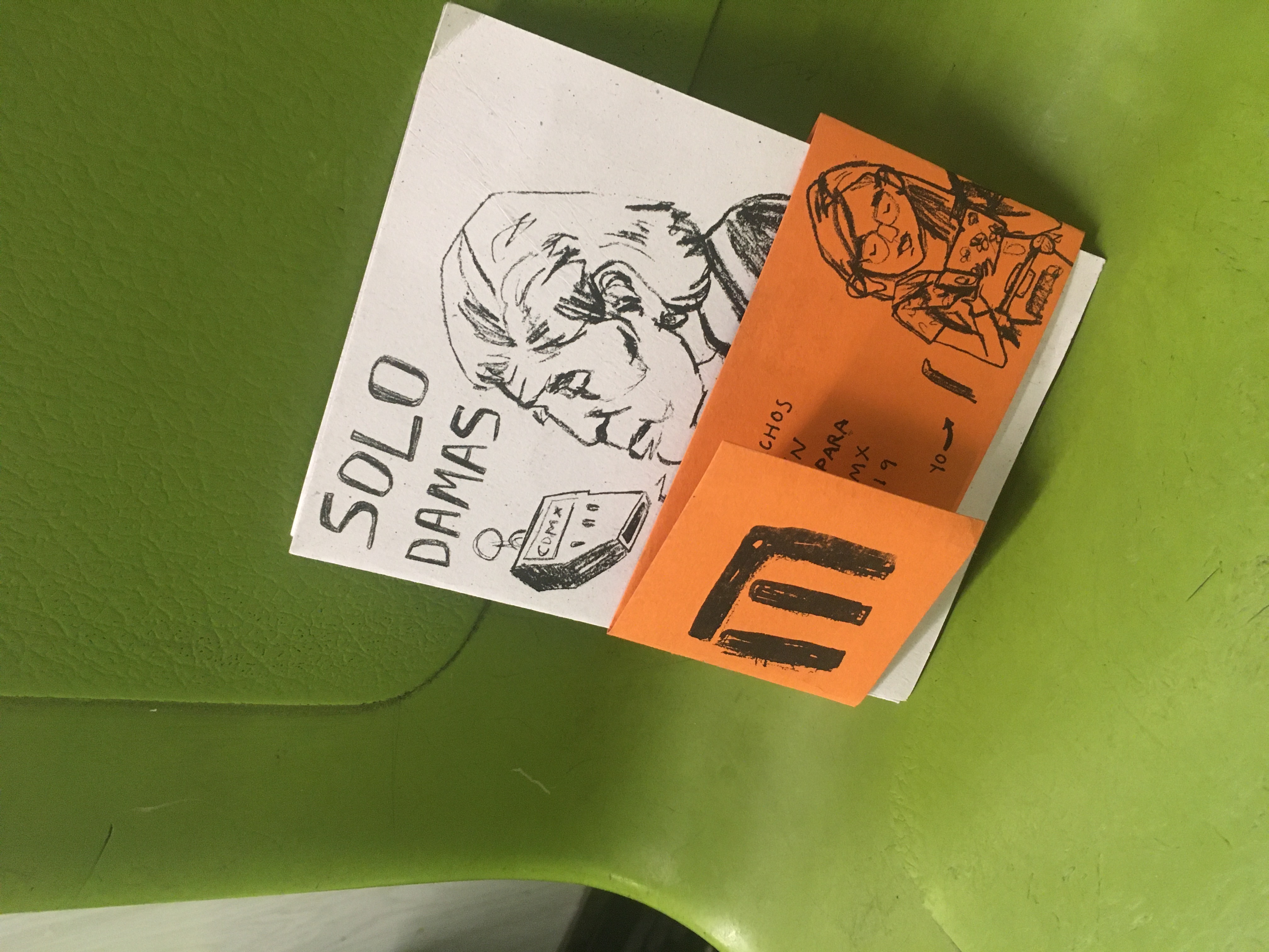 "Solo Damas" Zine