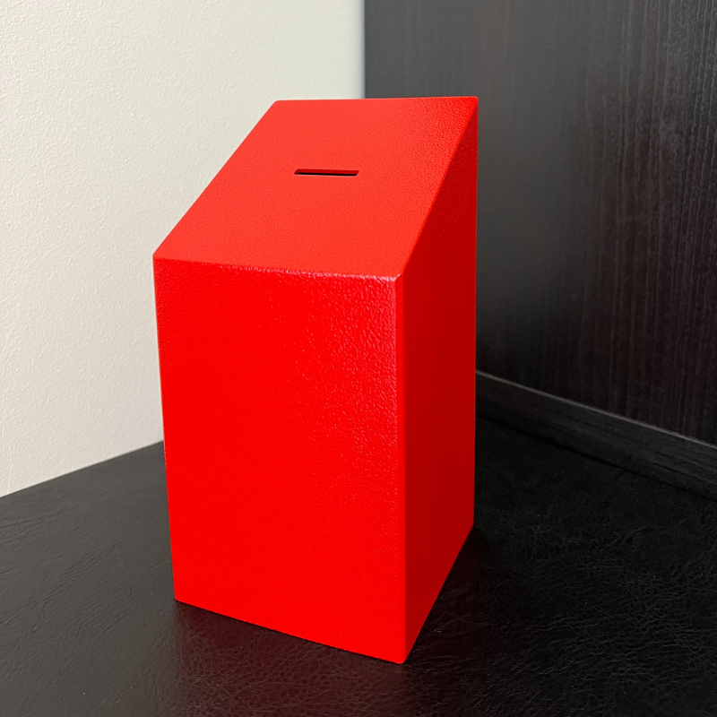 Nuožulni metalinė taupyklė