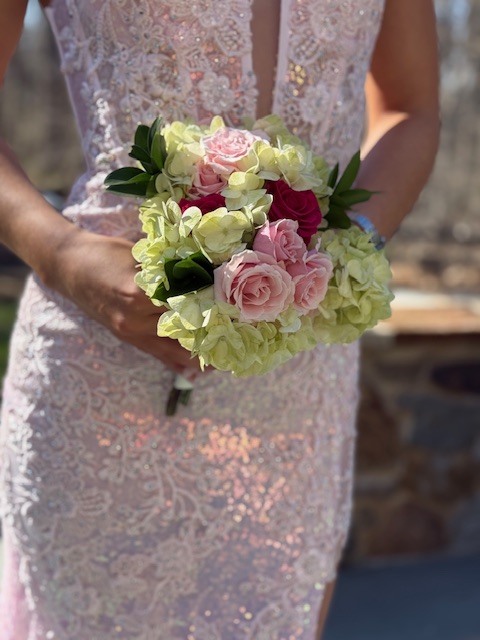Homecoming: Custom Bouquets & Matching Boutonnieres