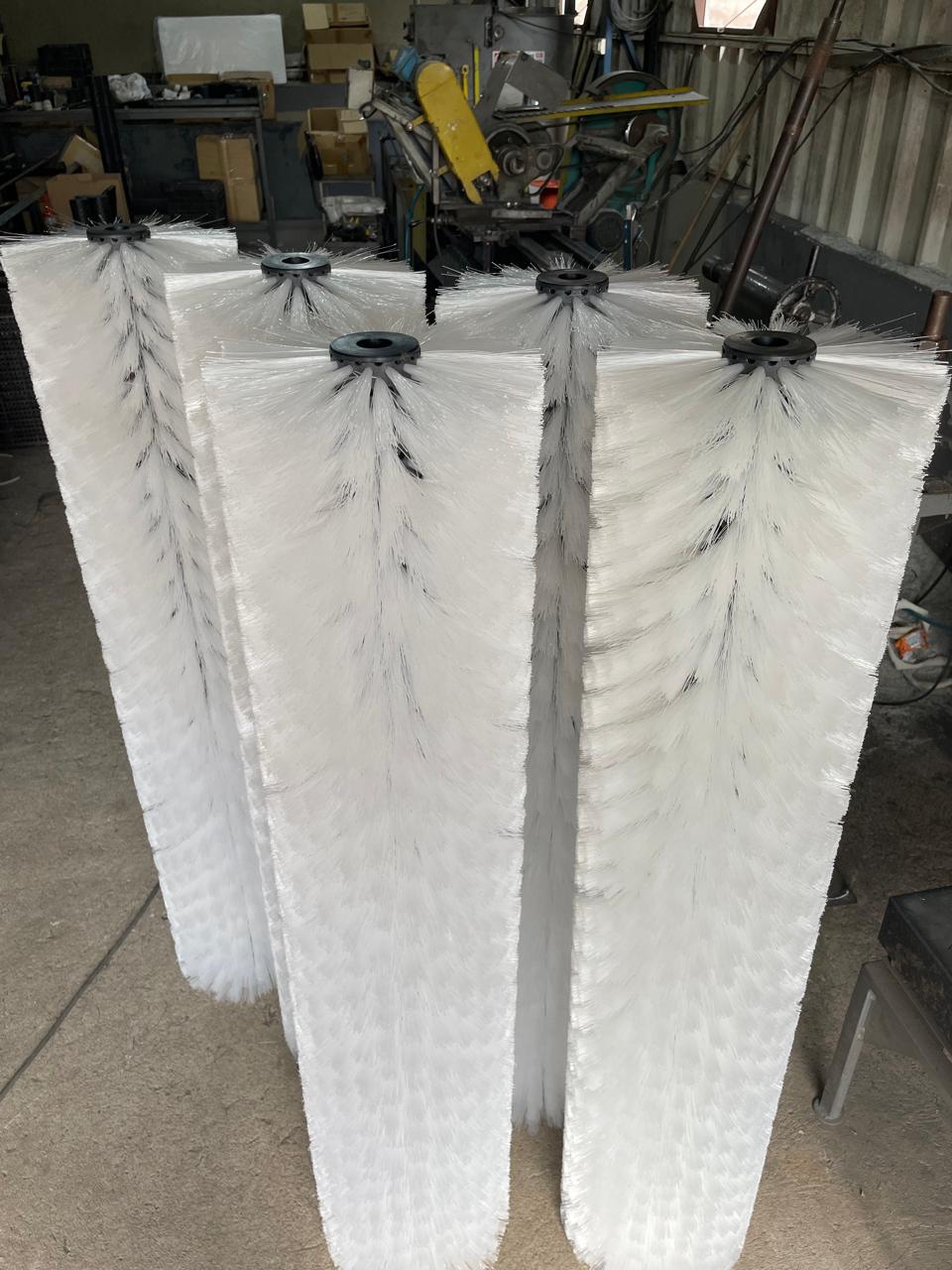 Escova de Nylon Cristal Intermediária