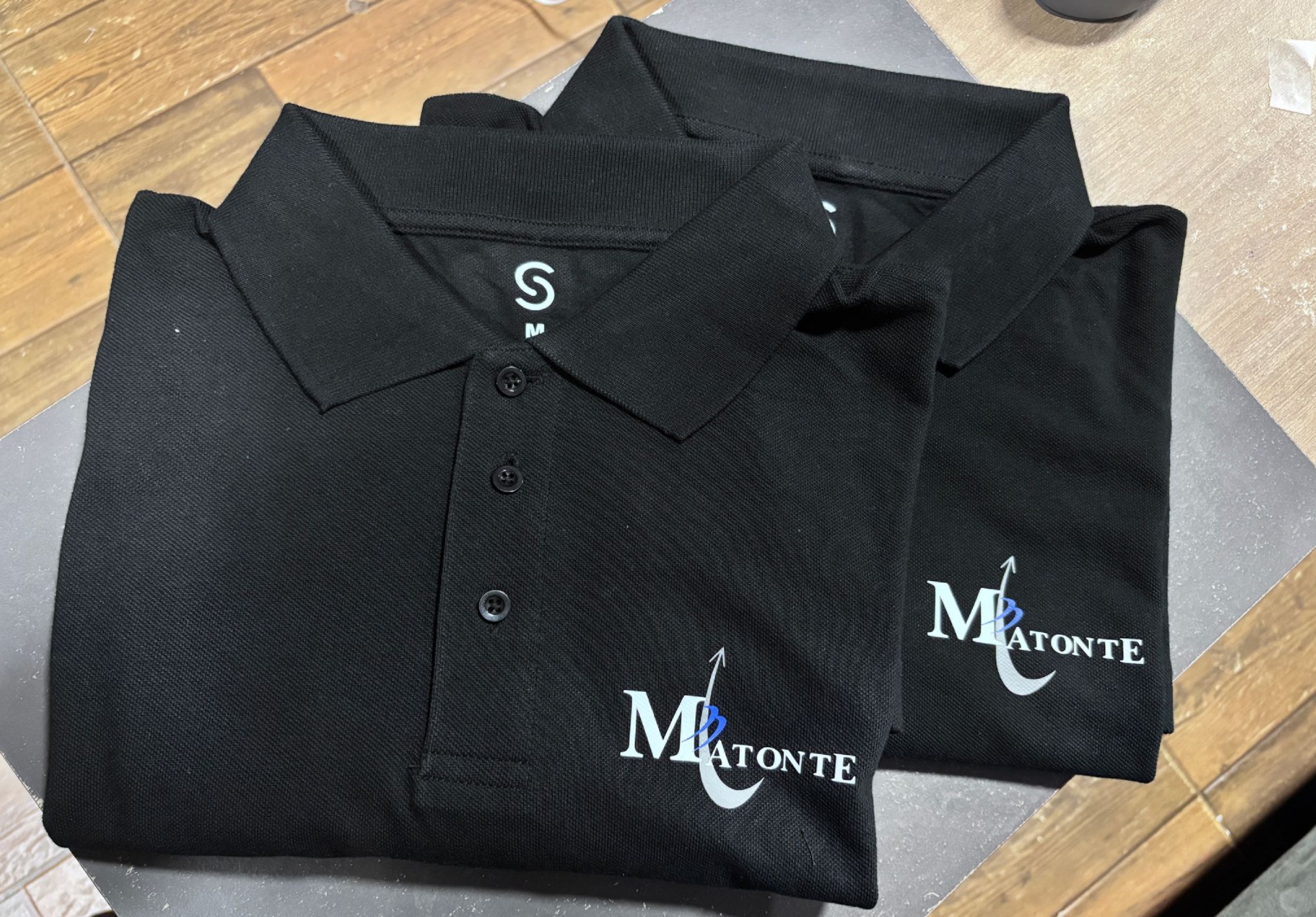 Remera polo uniformes con tu logo 