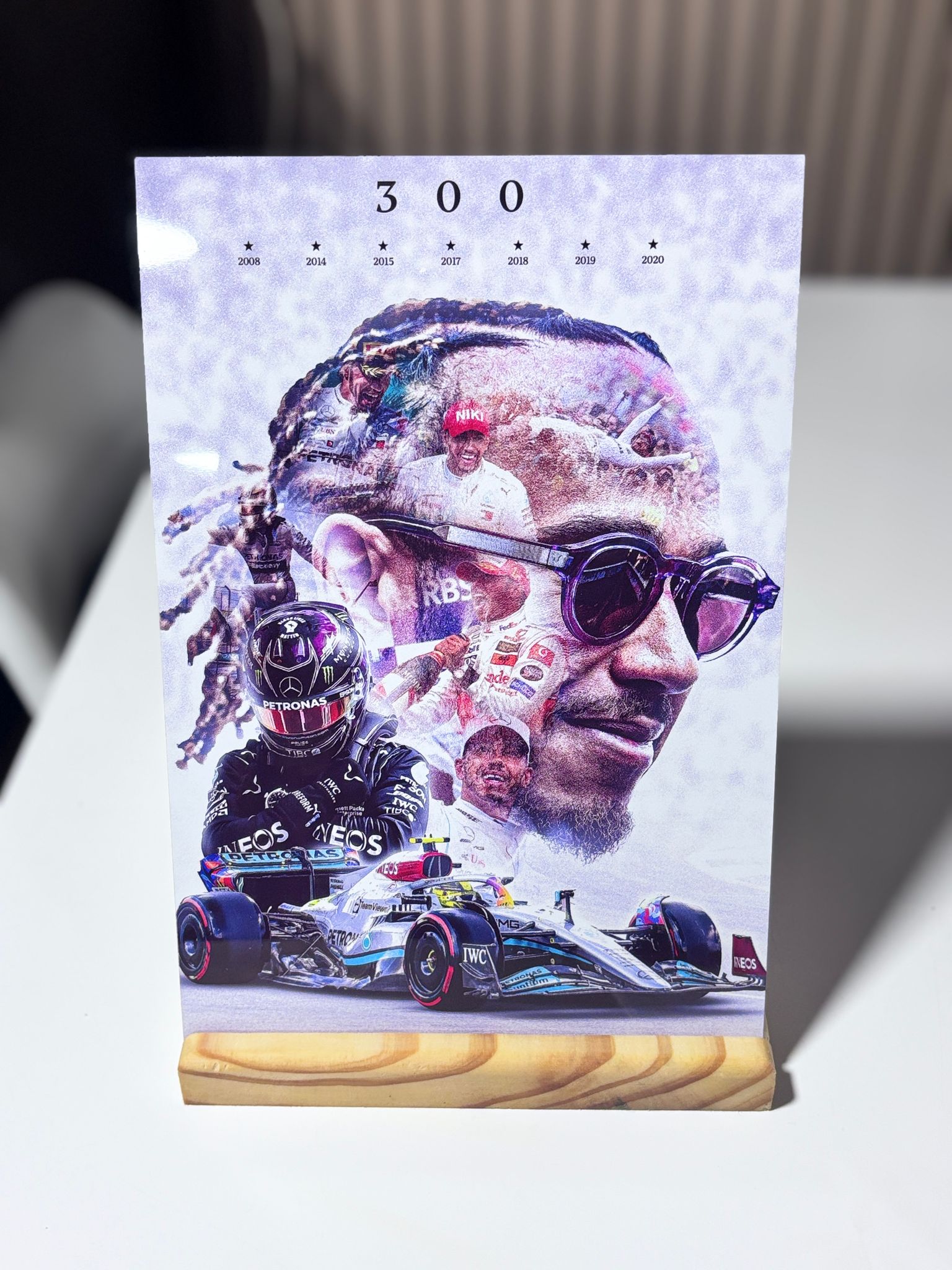 Posters  Formula 1  aluminio + base de madera 