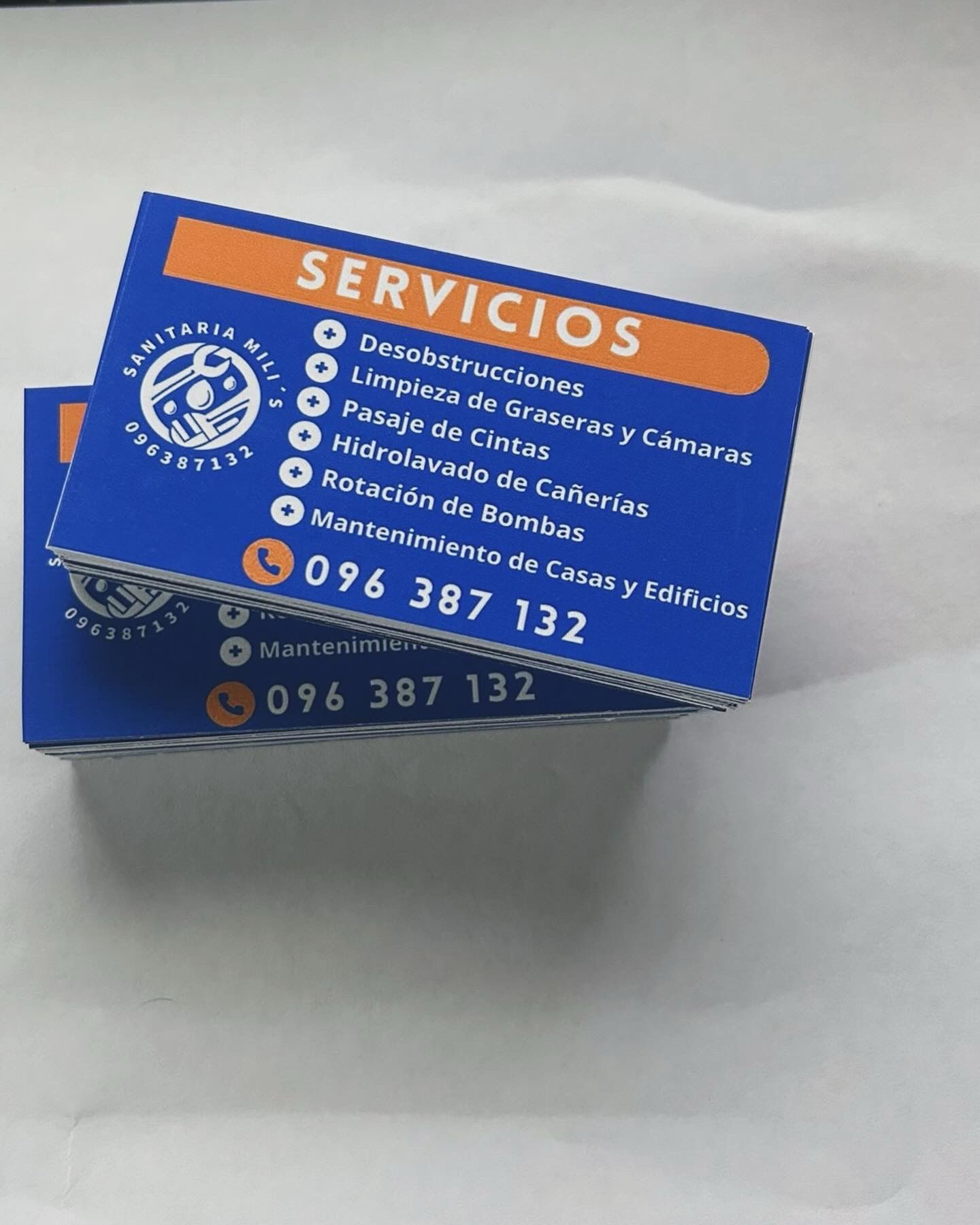 100 tarjetas personales 220g ( sin diseño )